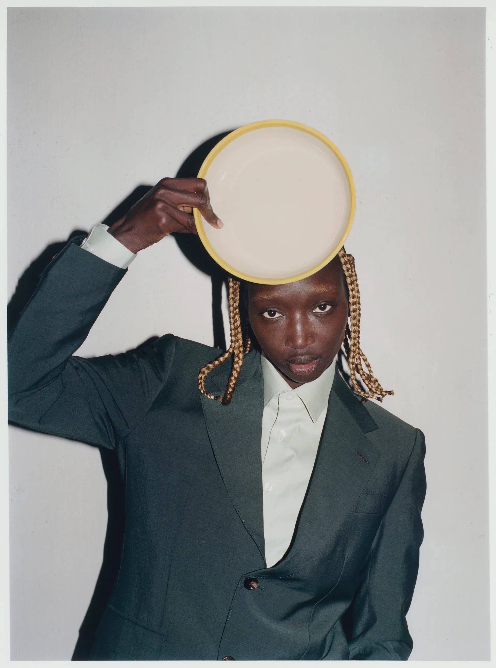 플레이 보울/플레이트 22 cm, Beige-yellow Iittala | 이딸라