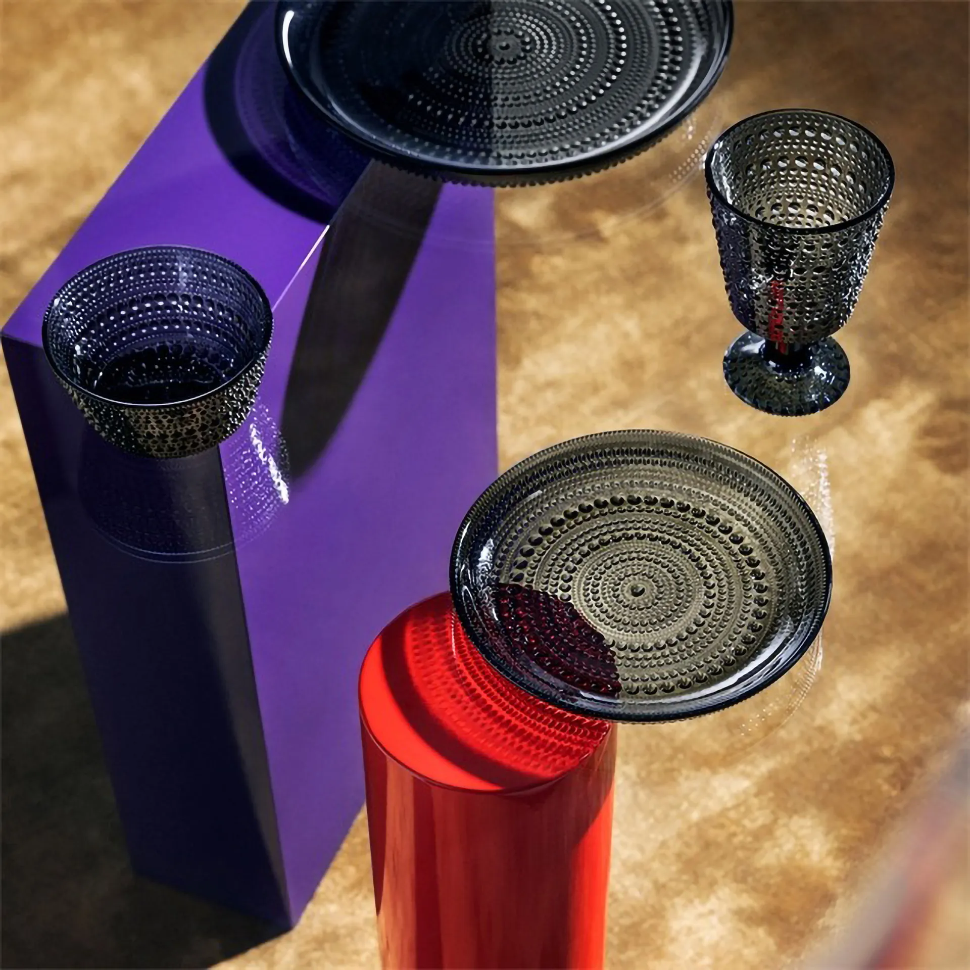 가스테헬미 접시 스몰 Ø24.8 cm, dark grey Iittala | 이딸라