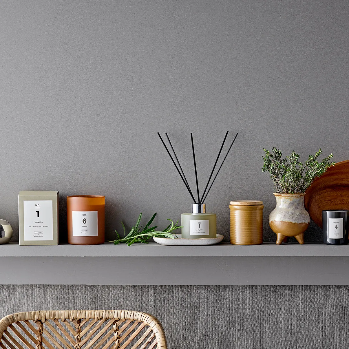 NO. 6 세쿼이아 향초, 200 g + giftbox Illume x Bloomingville