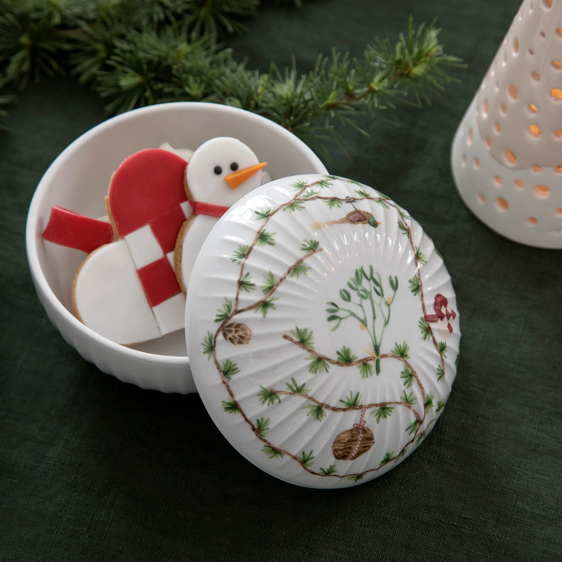 해머소이 크리스마스 스위츠 캔디 보울 Ø11.5 cm, White Kähler | 케흘러