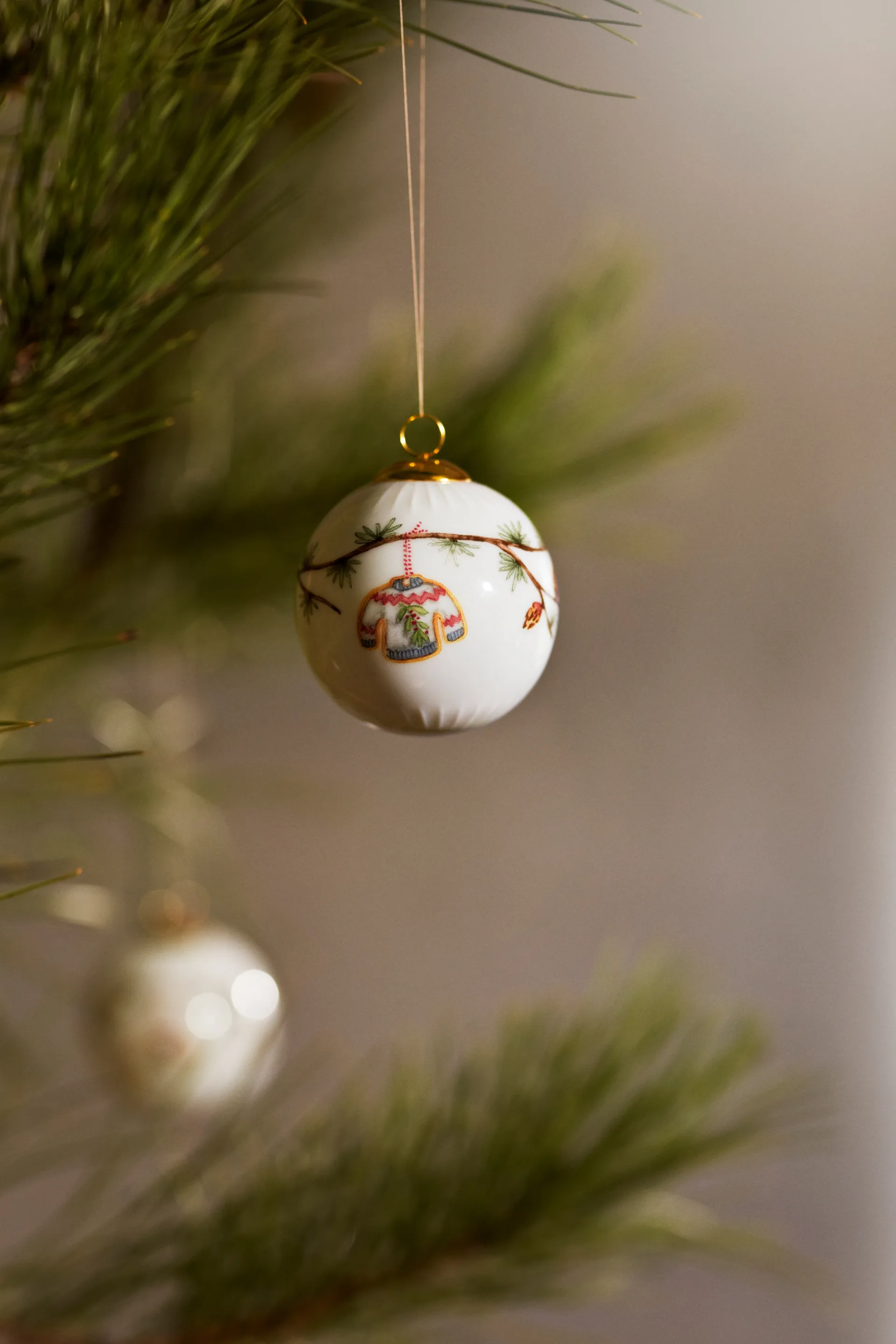 해머소이 크리스마스 볼 Ø6 cm, 2025 Kähler | 케흘러