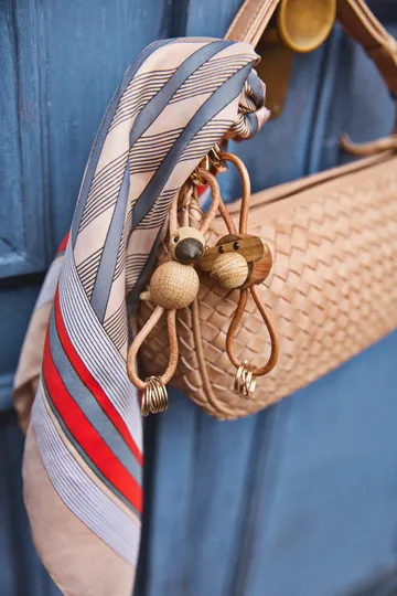 카이보예센 러브버드 키링 - Oak, natural leather - Kay Bojesen Denmark | 카이보예센 덴마크