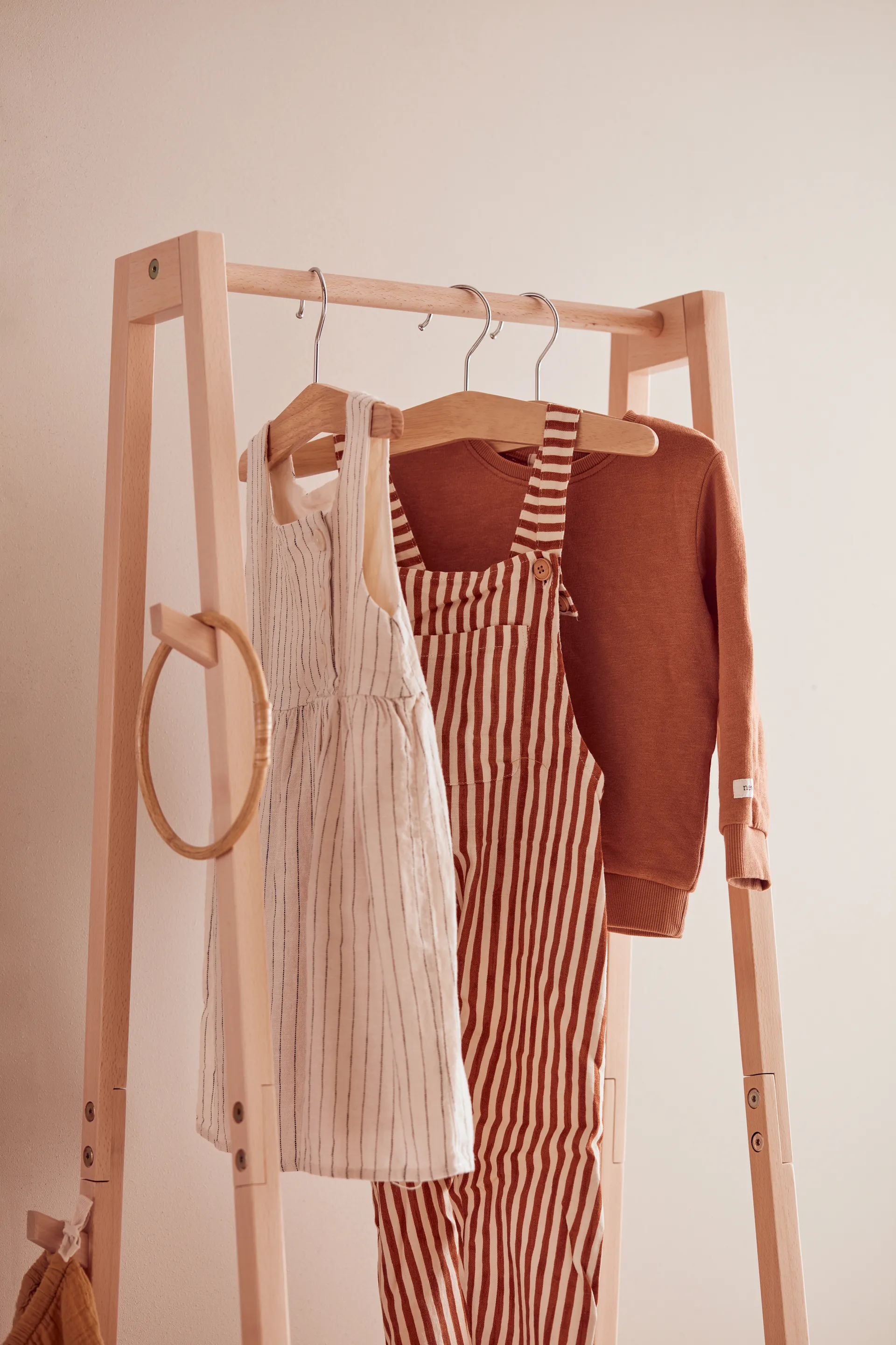 사가 블론드 행거 3개 세트, Beech Kid's Concept | 키즈 콘셉트