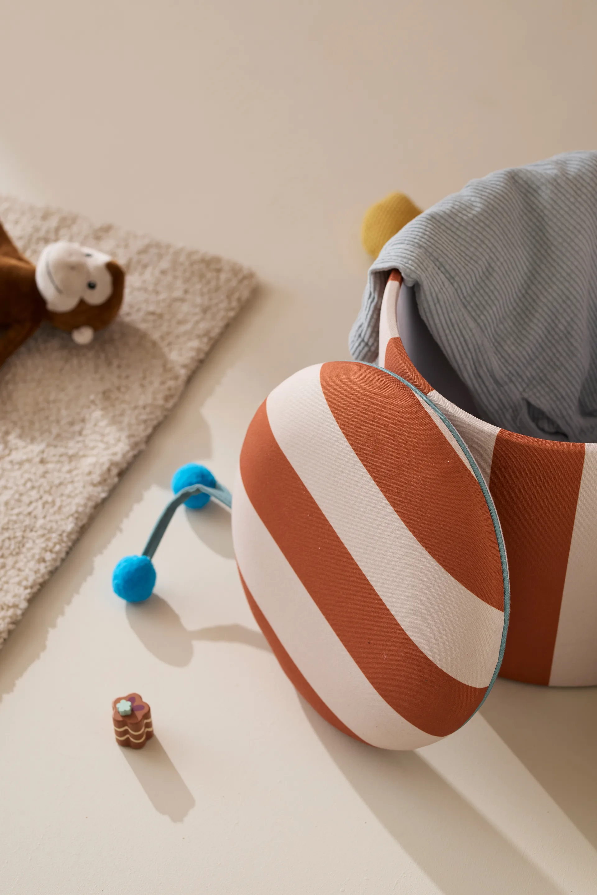 수납 실린더 푸프, Brown, Ø40x30.5 cm Kid's Concept | 키즈 콘셉트