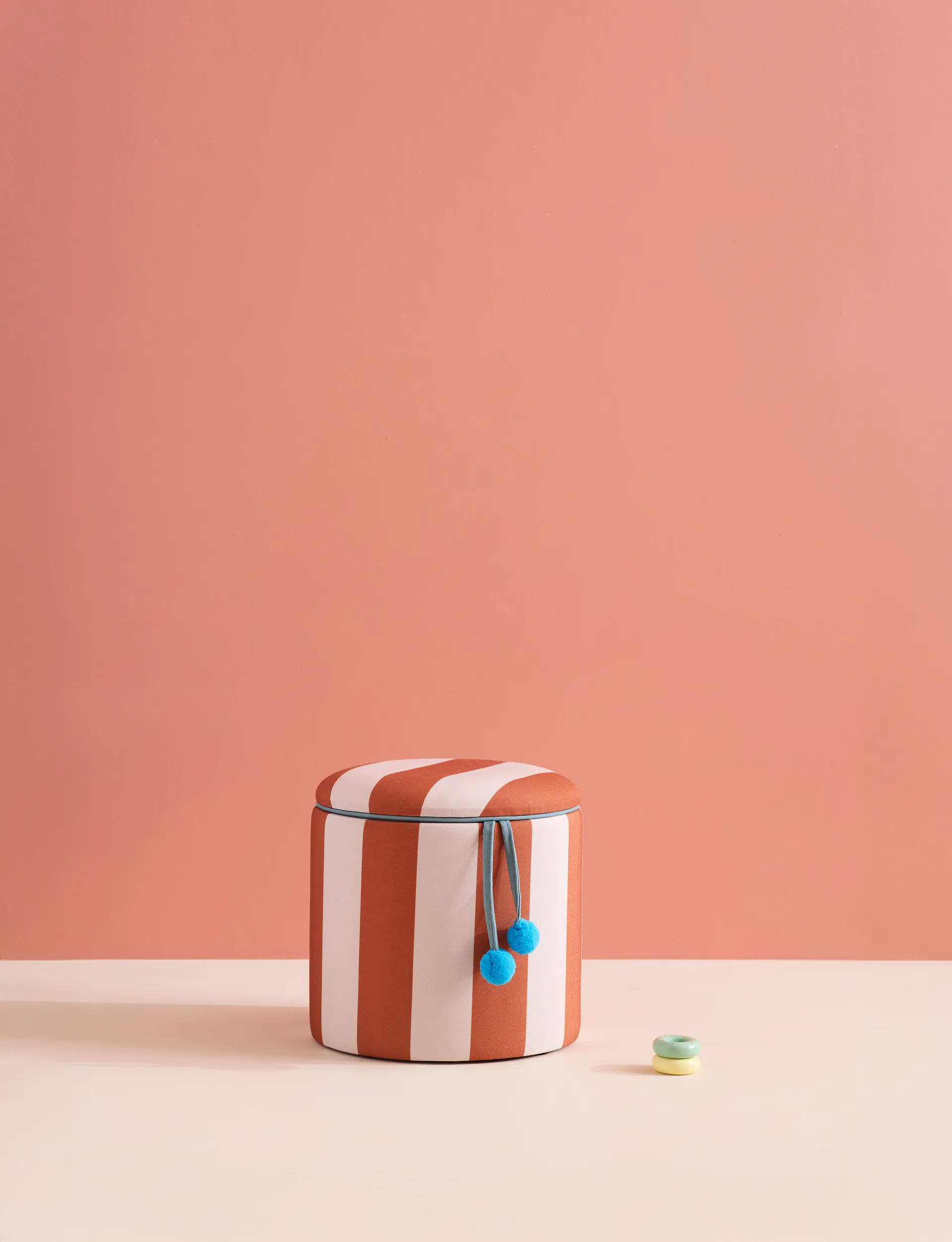 수납 실린더 푸프, Brown, Ø40x30.5 cm Kid's Concept | 키즈 콘셉트