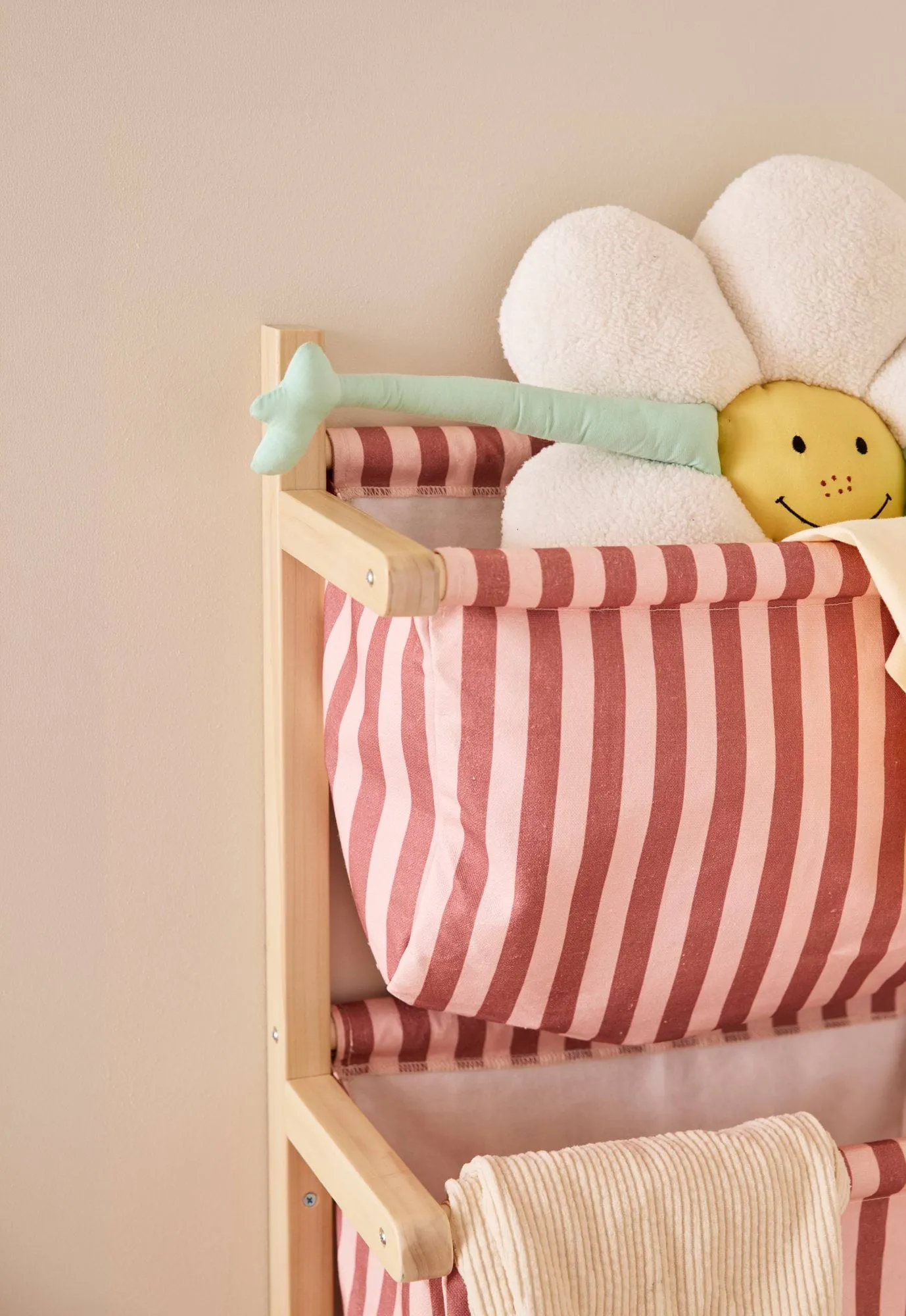 스트라입드 포켓 선반, Brown-pink, 40x19x60 cm Kid's Concept | 키즈 콘셉트