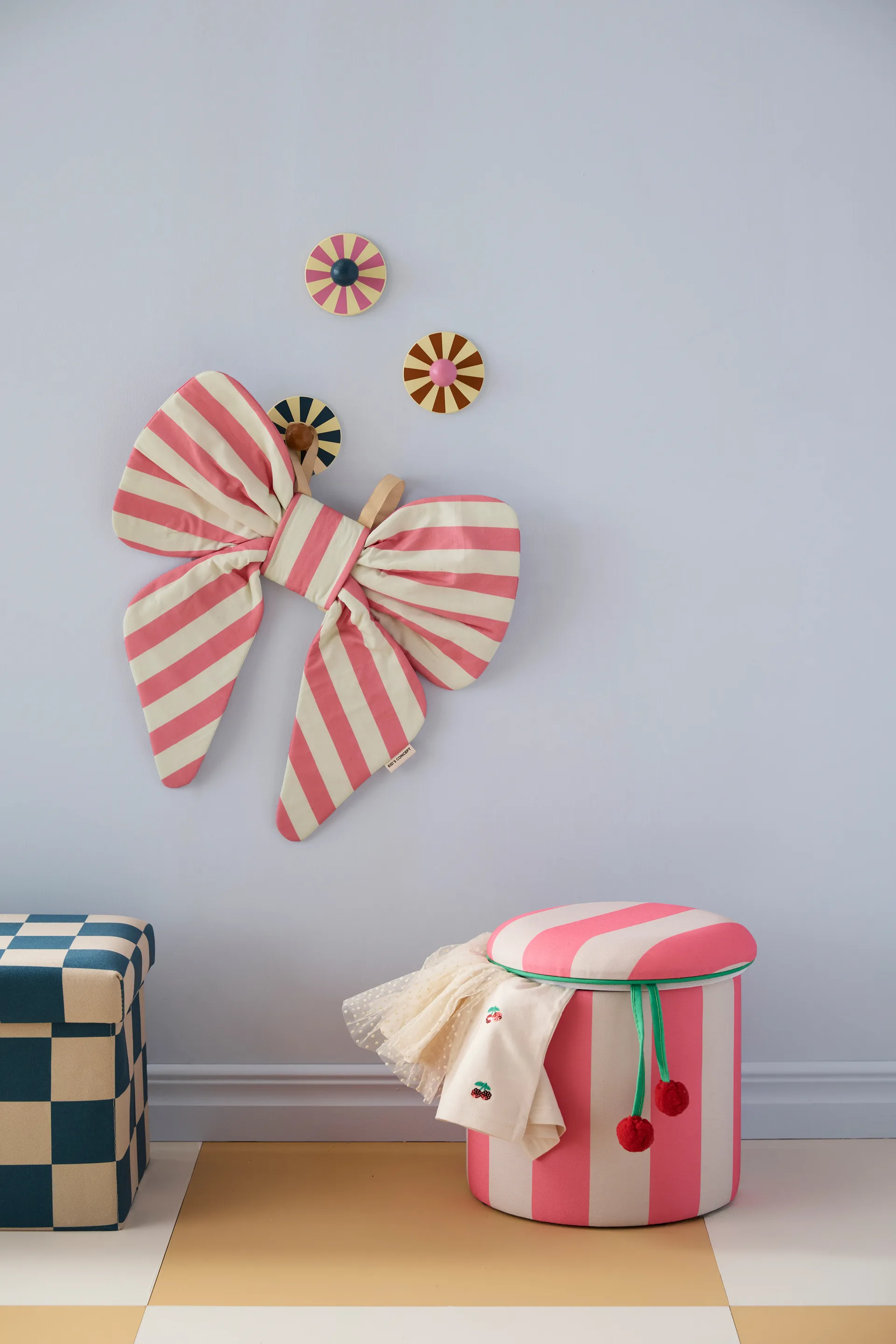 수납 실린더 푸프, Pink, Ø40x30.5 cm Kid's Concept | 키즈 콘셉트