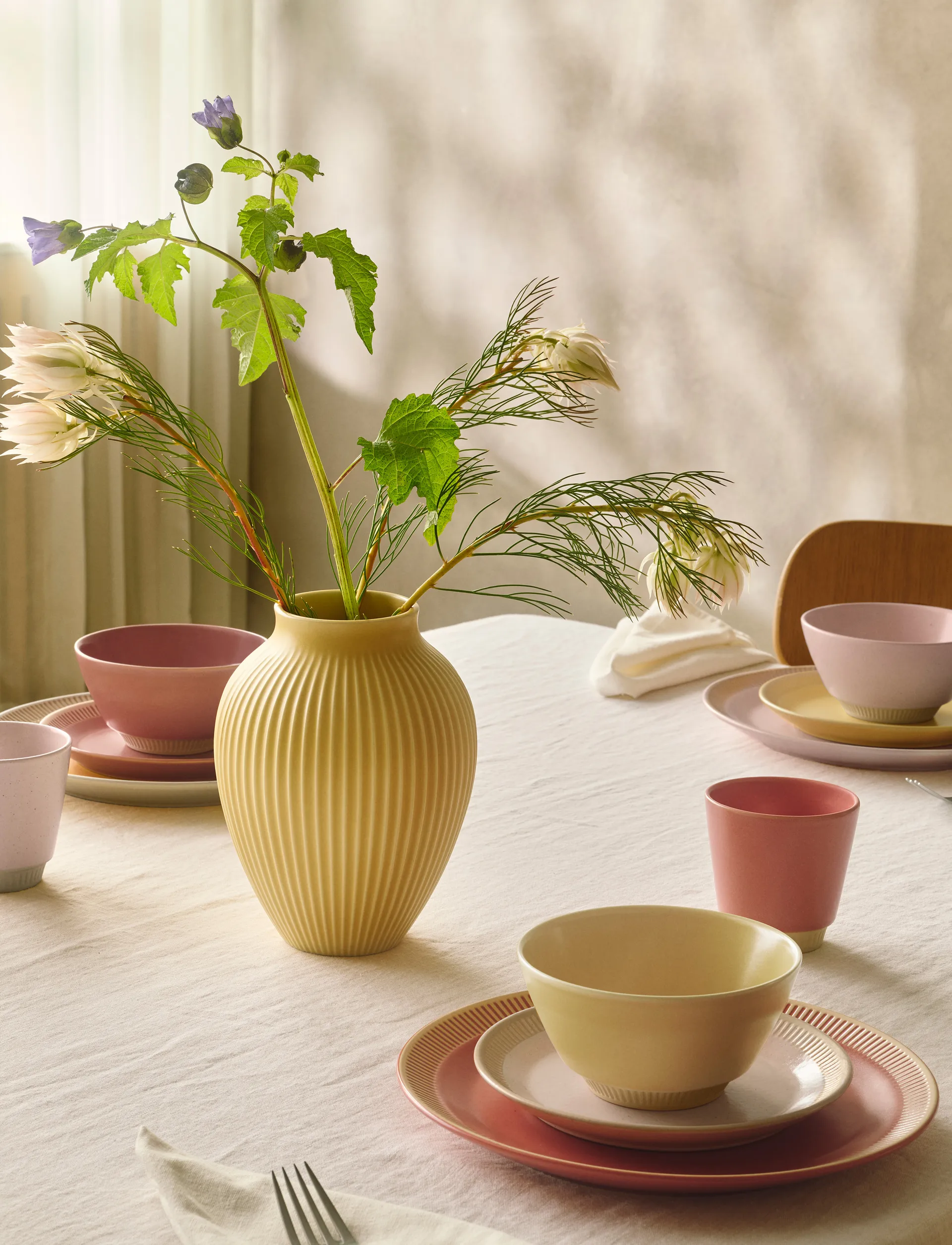 크납스트럽 화병 리브드 12.5 cm, Yellow Knabstrup Keramik | 크납스트럽 세라믹