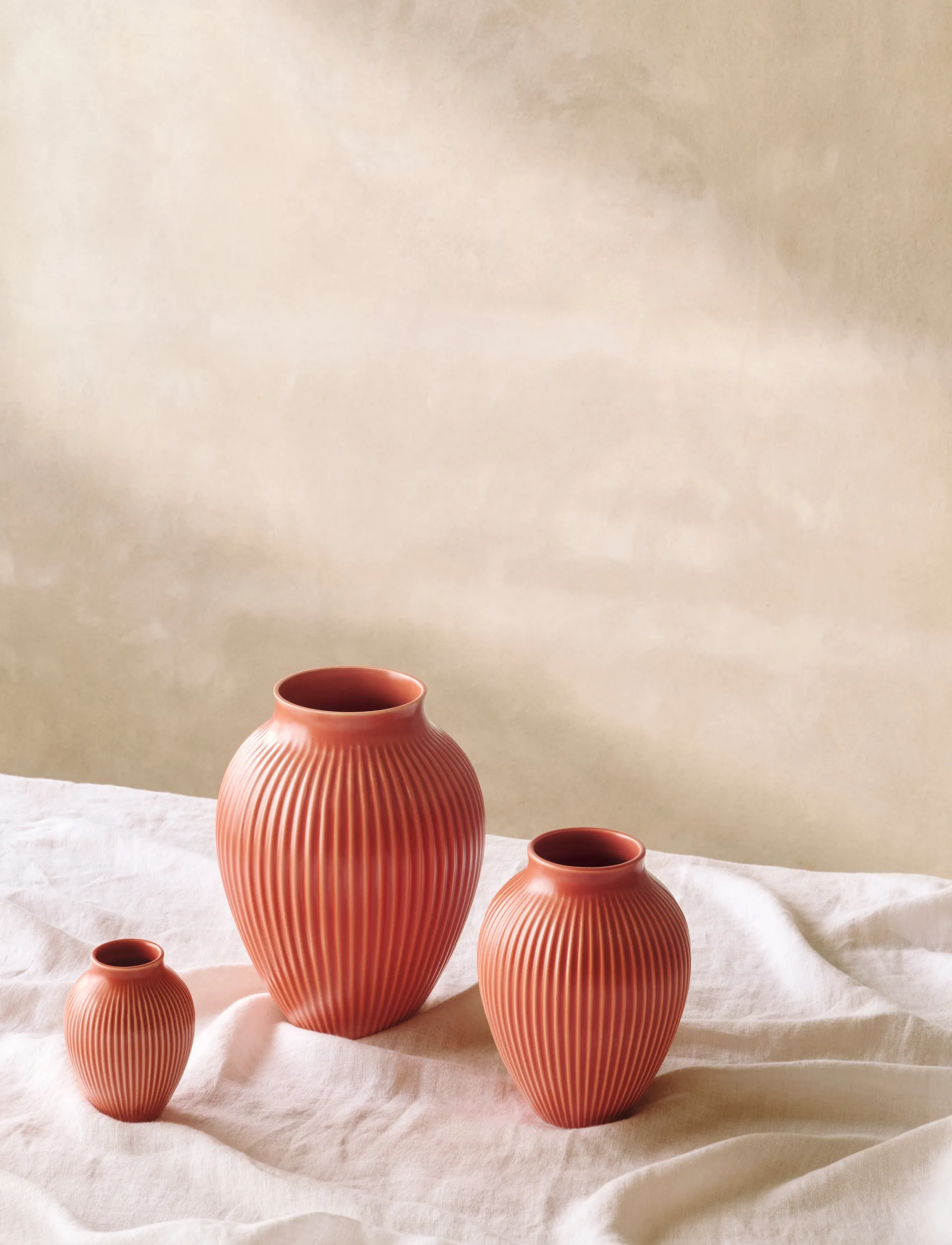 크납스트럽 화병 리브드 27 cm, Coral Knabstrup Keramik | 크납스트럽 세라믹
