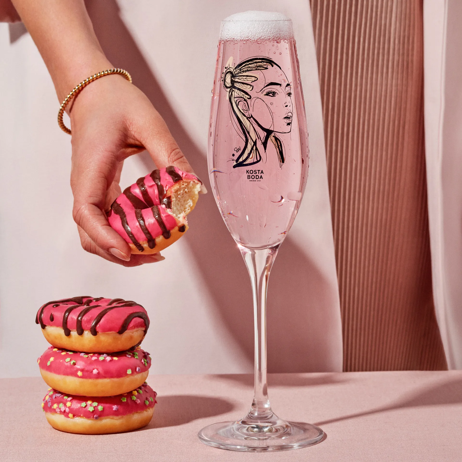 올 어바웃유 샴페인 글래스 24 cl 2개 세트, forever yours Kosta Boda | 코스타보다