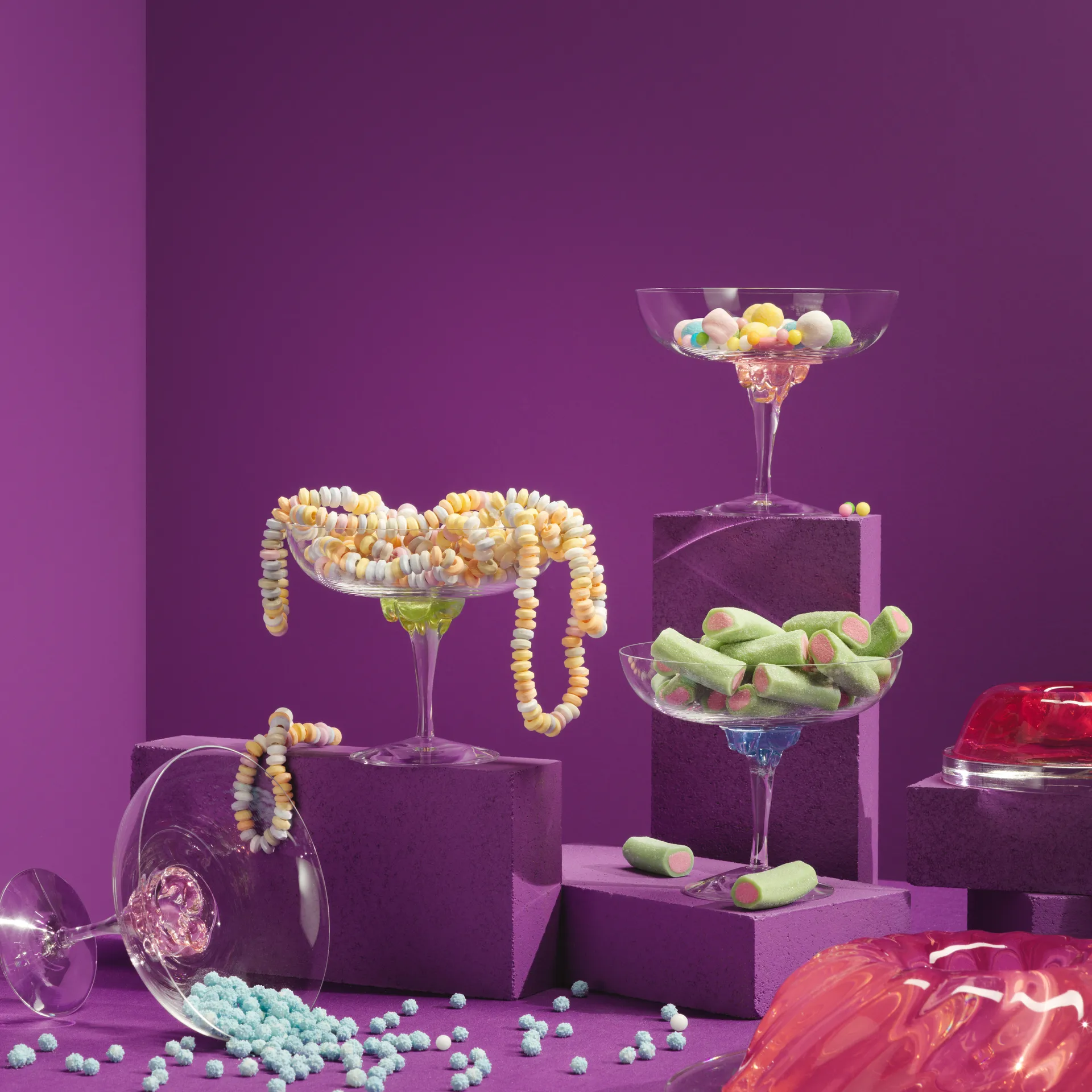 슈가 댄디 쿠페 글래스 32 cl, blue Kosta Boda | 코스타보다