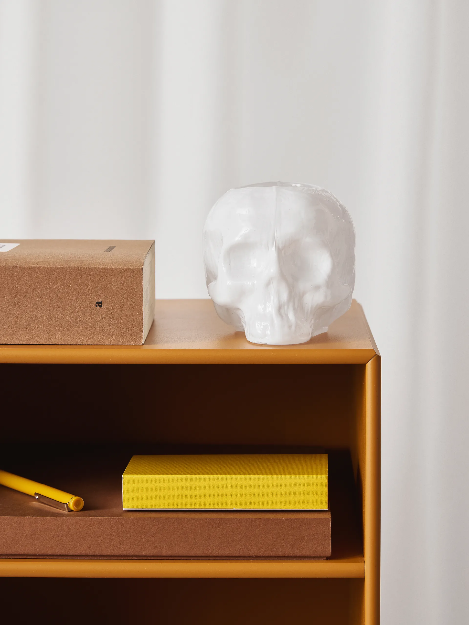 스컬 보티브 8.5 cm, White Kosta Boda | 코스타보다