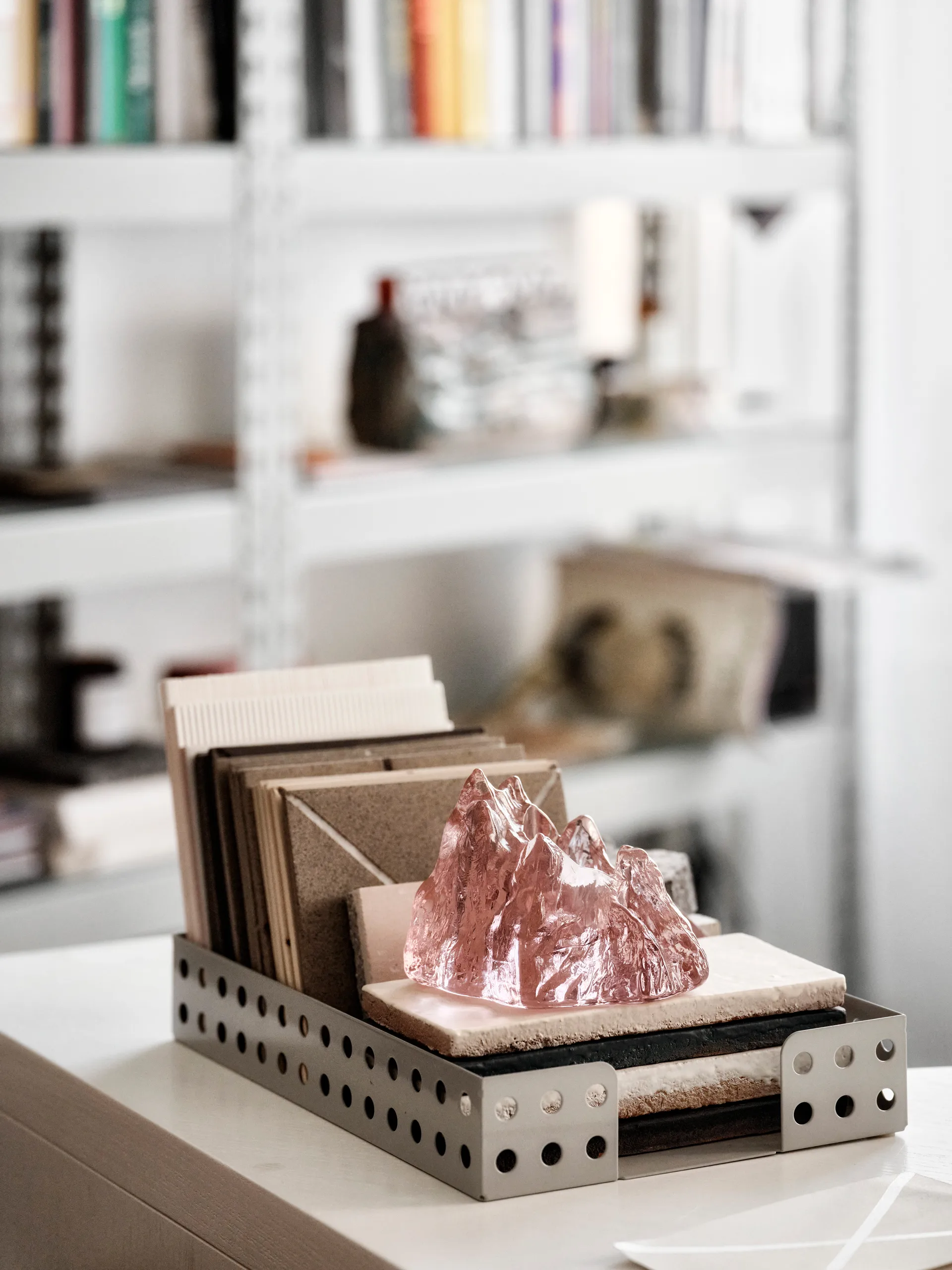 The Rock 보티브 91 mm, Pink Kosta Boda | 코스타보다