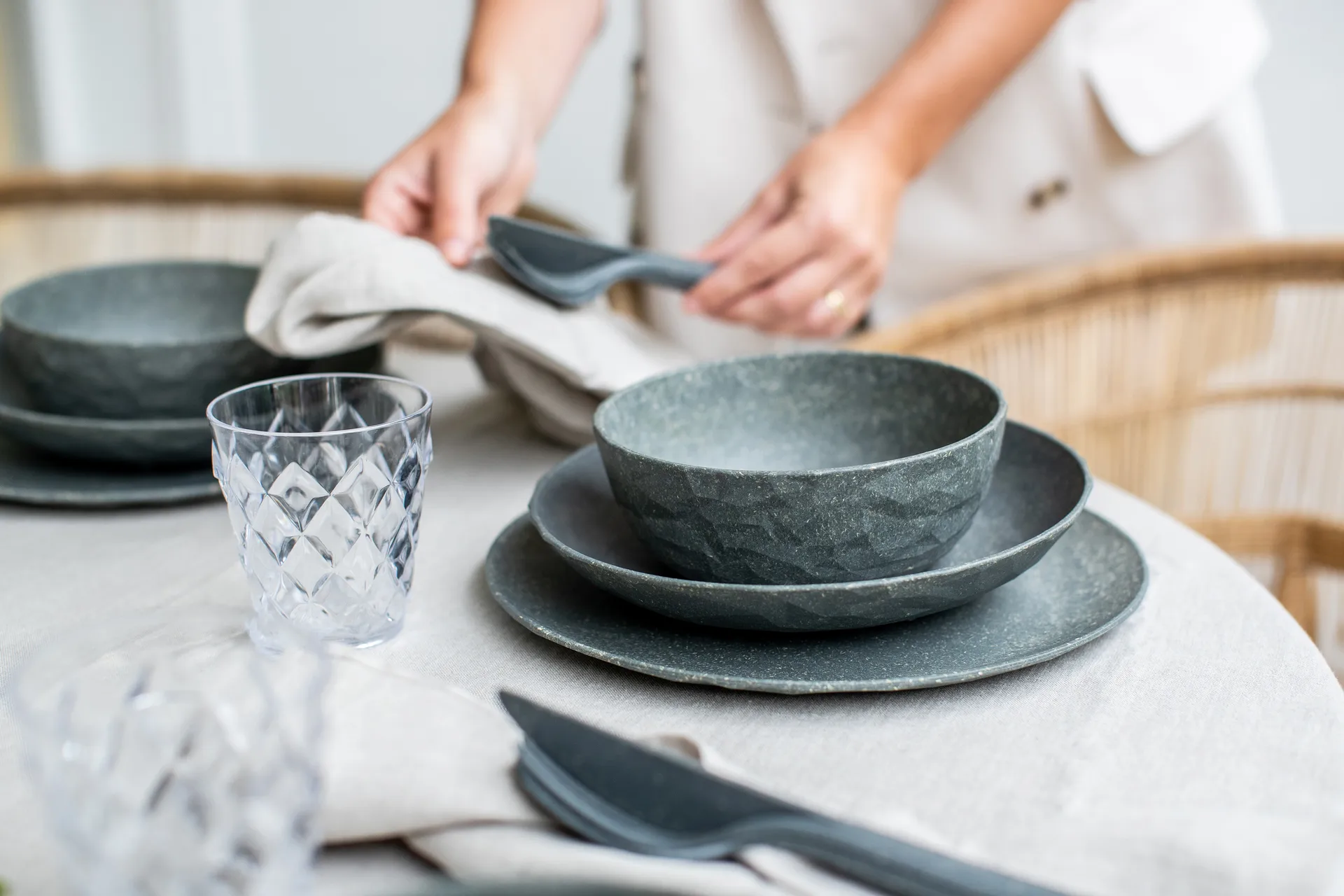 클럽 딥 플레이트 Ø22 cm 4개 세트, Nature ash grey Koziol | 코지올