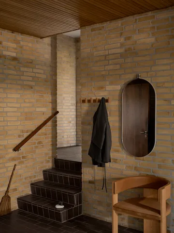 컬럼 코트 행거 49 cm - Warm oiled oak - Kristina Dam Studio | 크리스티나 댐 스튜디오