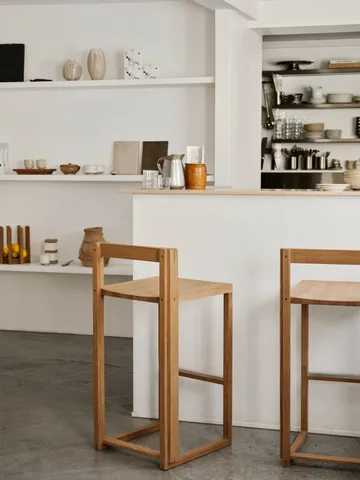 아웃라인 바 스툴 75 cm - Warm lacquered oak–brushed steel - Kristina Dam Studio | 크리스티나 댐 스튜디오