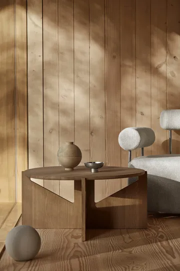 심플 XL 커피 테이블 Ø78 cm - Warm lacquered oak - Kristina Dam Studio | 크리스티나 댐 스튜디오