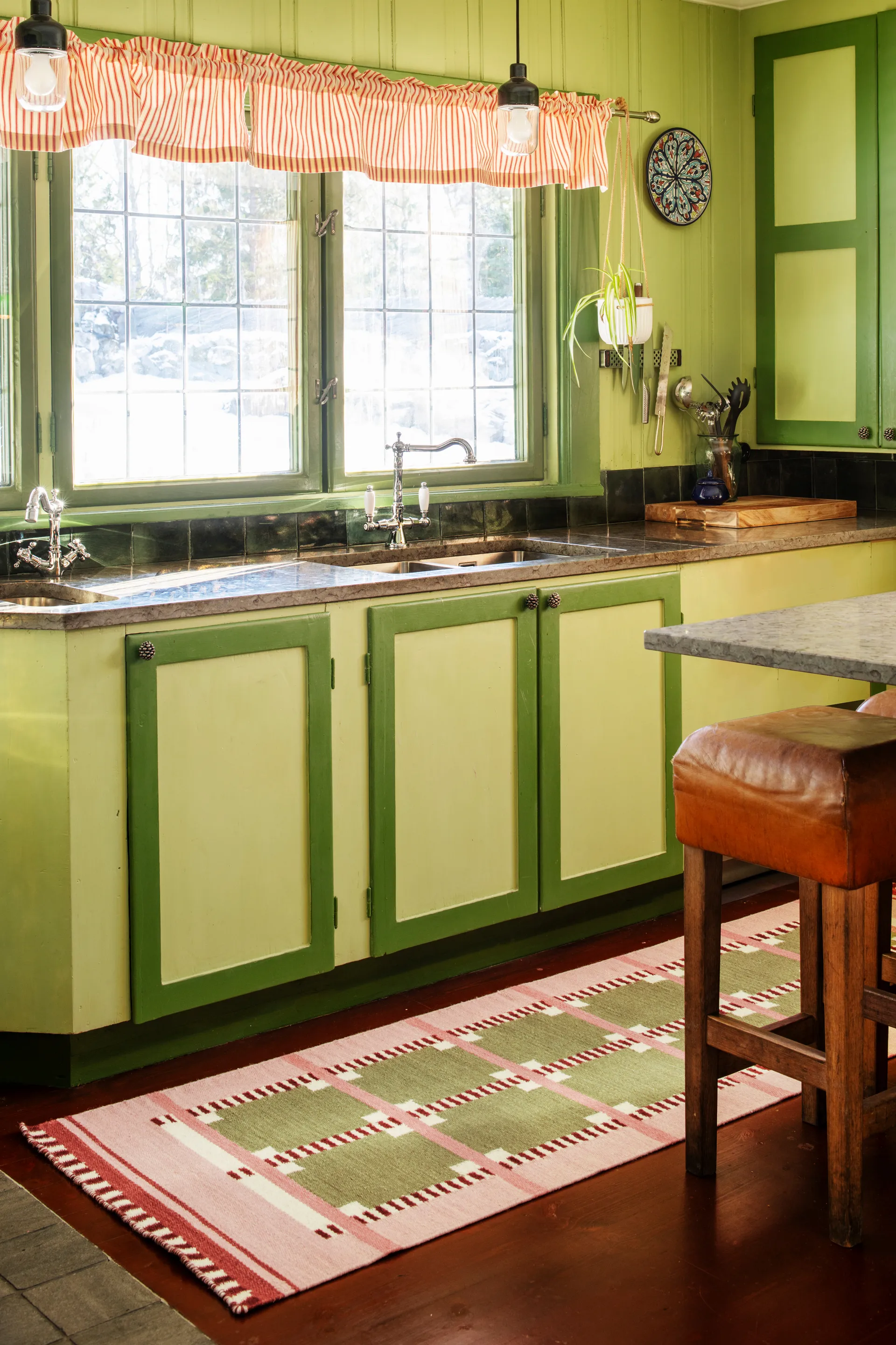 뢸라칸 루스 복도 카펫, Spring grass, 75x240 cm Layered | 레이어드