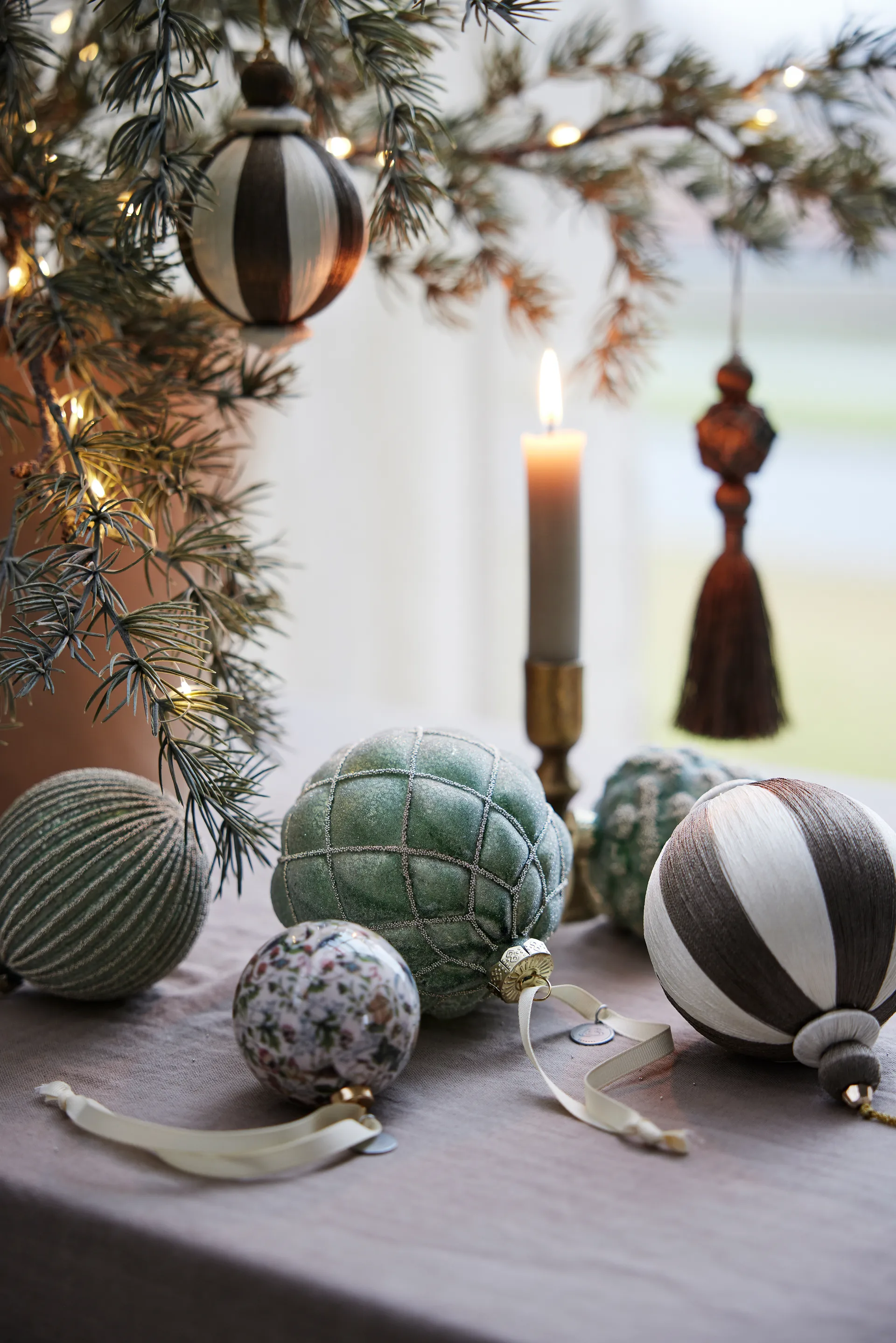 아그네스 크리스마스 볼 Ø10 cm, Off-white-brown Lene Bjerre | 르네 비에르