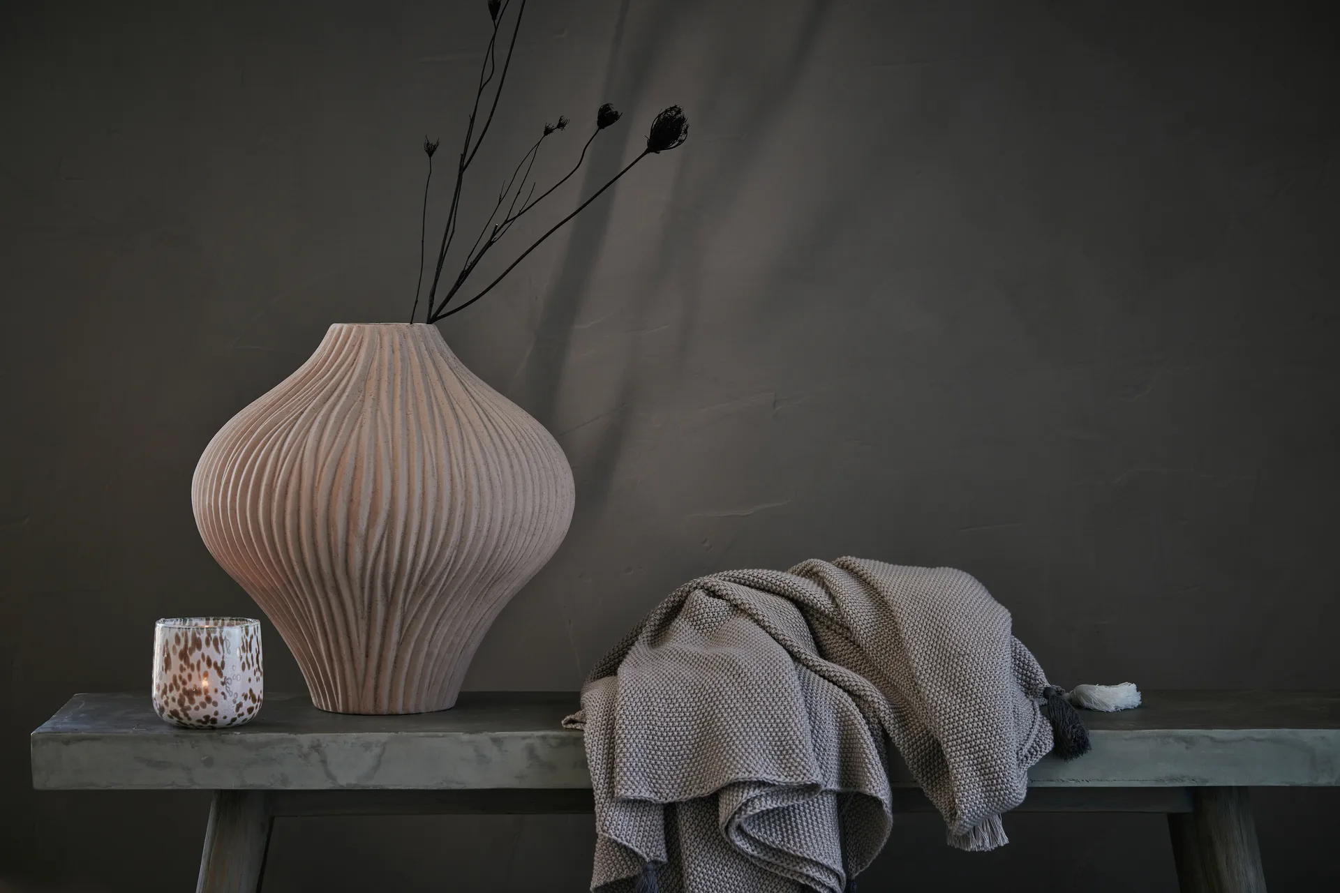 에스미아 데코레이션 화병 34.5 cm, Powder Lene Bjerre | 르네 비에르