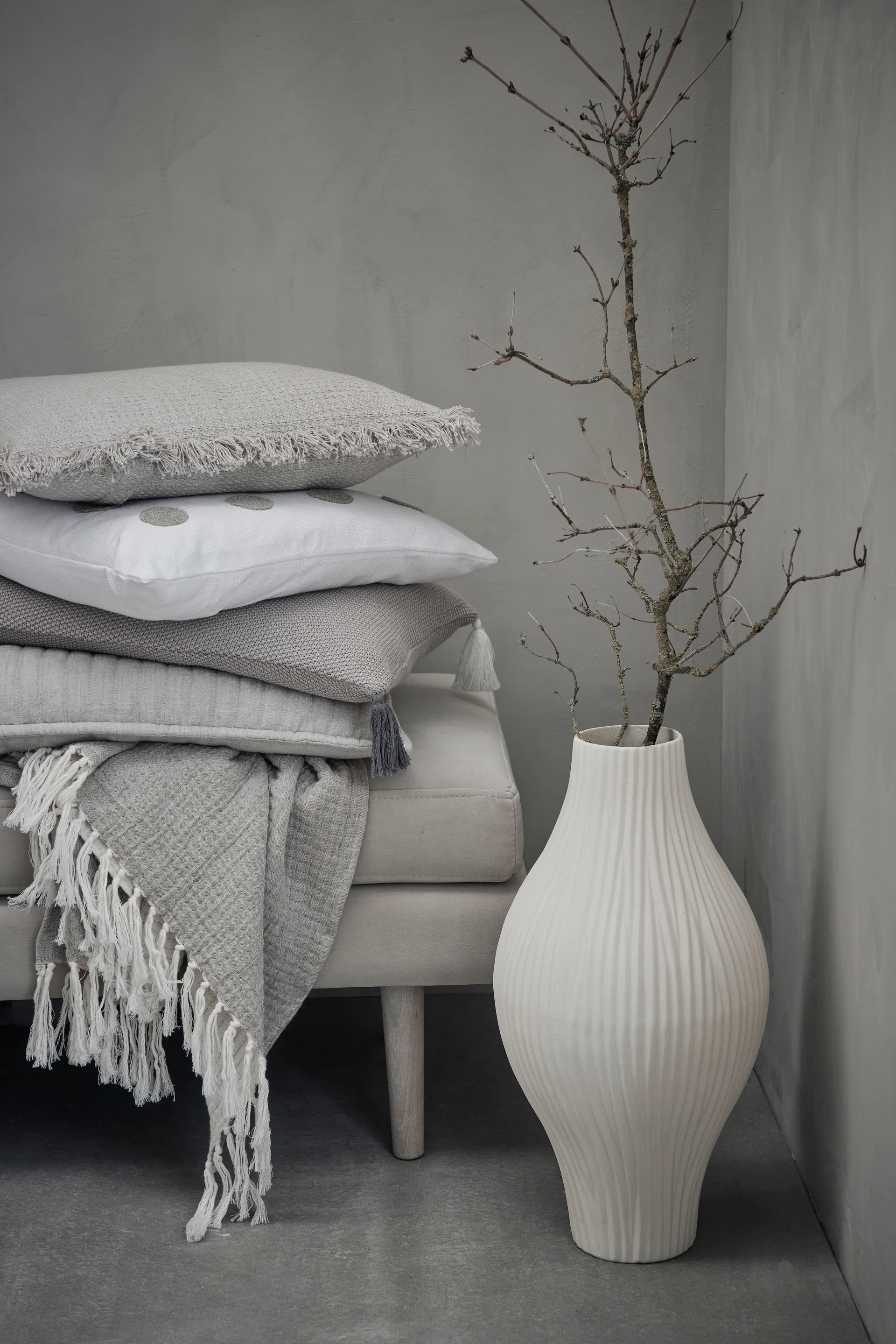 에스미아 데코레이션 화병 50 cm, Off white Lene Bjerre | 르네 비에르