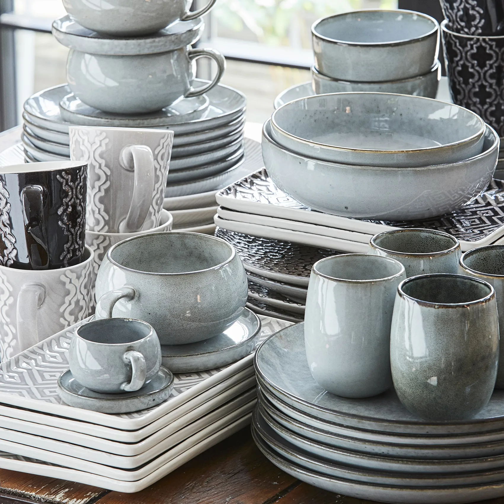 아메라 손잡이 머그, grey Lene Bjerre | 르네 비에르