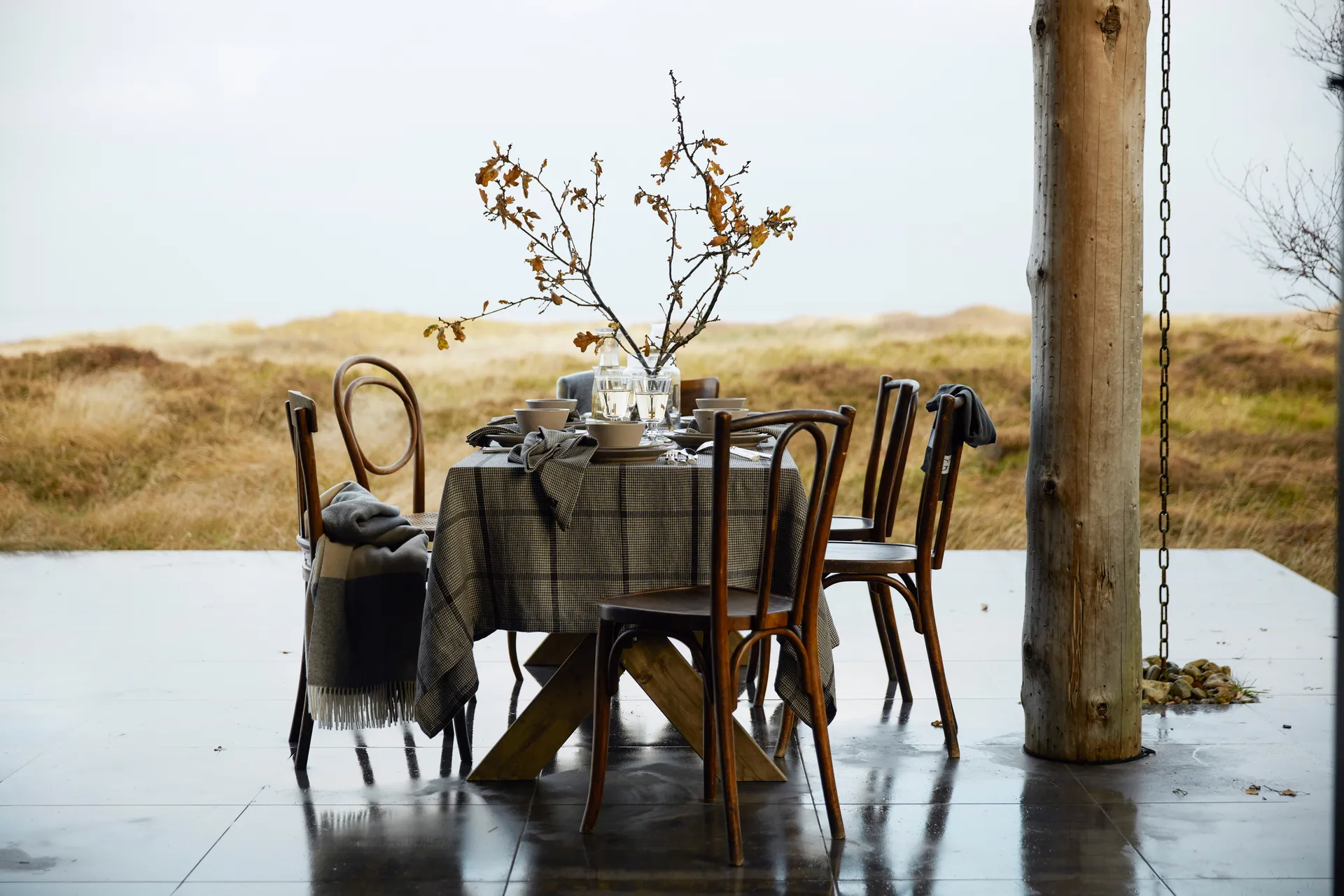 페피타 체크 코튼 리넨 테이블클로스 150x250 cm, Dark Grey-beige Lexington | 렉싱턴