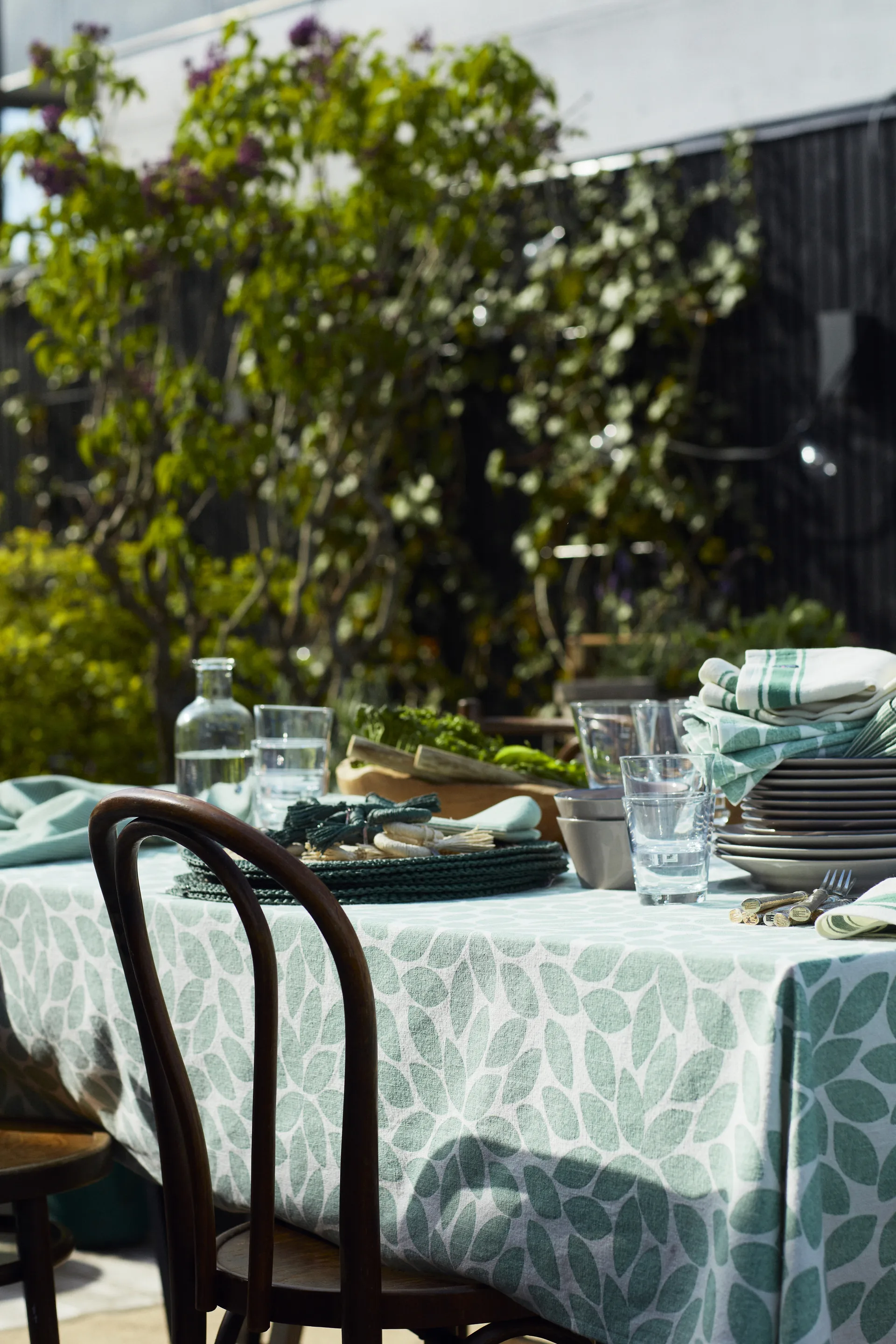 프린티드 리브스 테이블 클로스 150x250 cm, Green Lexington | 렉싱턴