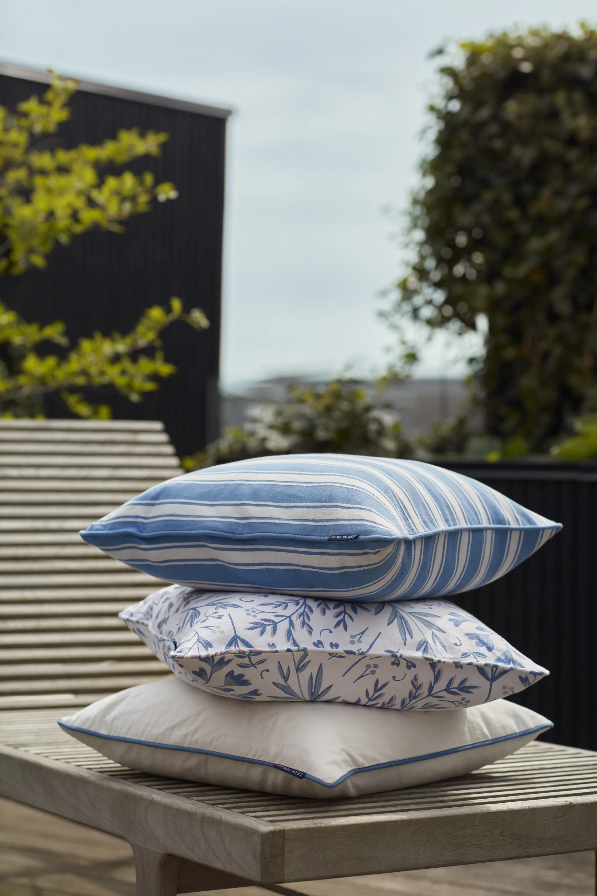 프린티드 플라워스 쿠션 커버 50x50 cm, Blue Lexington | 렉싱턴