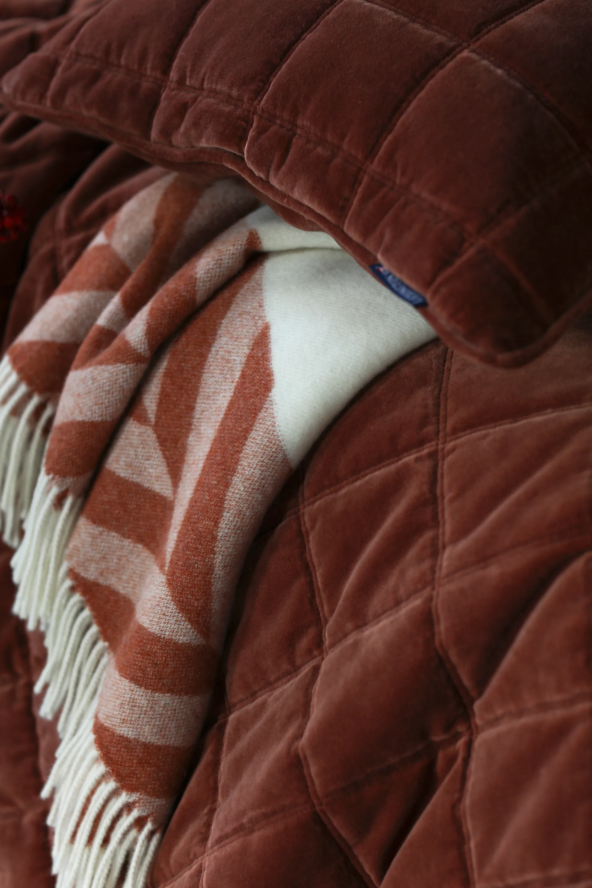 코튼 벨벳 퀼티드 베개커버 50x50 cm, Rustic brown Lexington | 렉싱턴