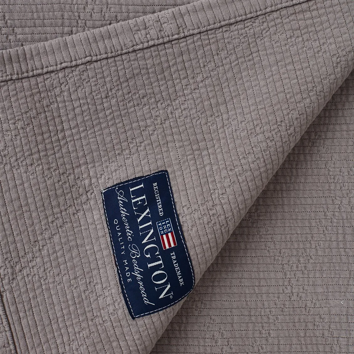 Icons Quilted 침대커버 240x260 cm, Gray Lexington | 렉싱턴
