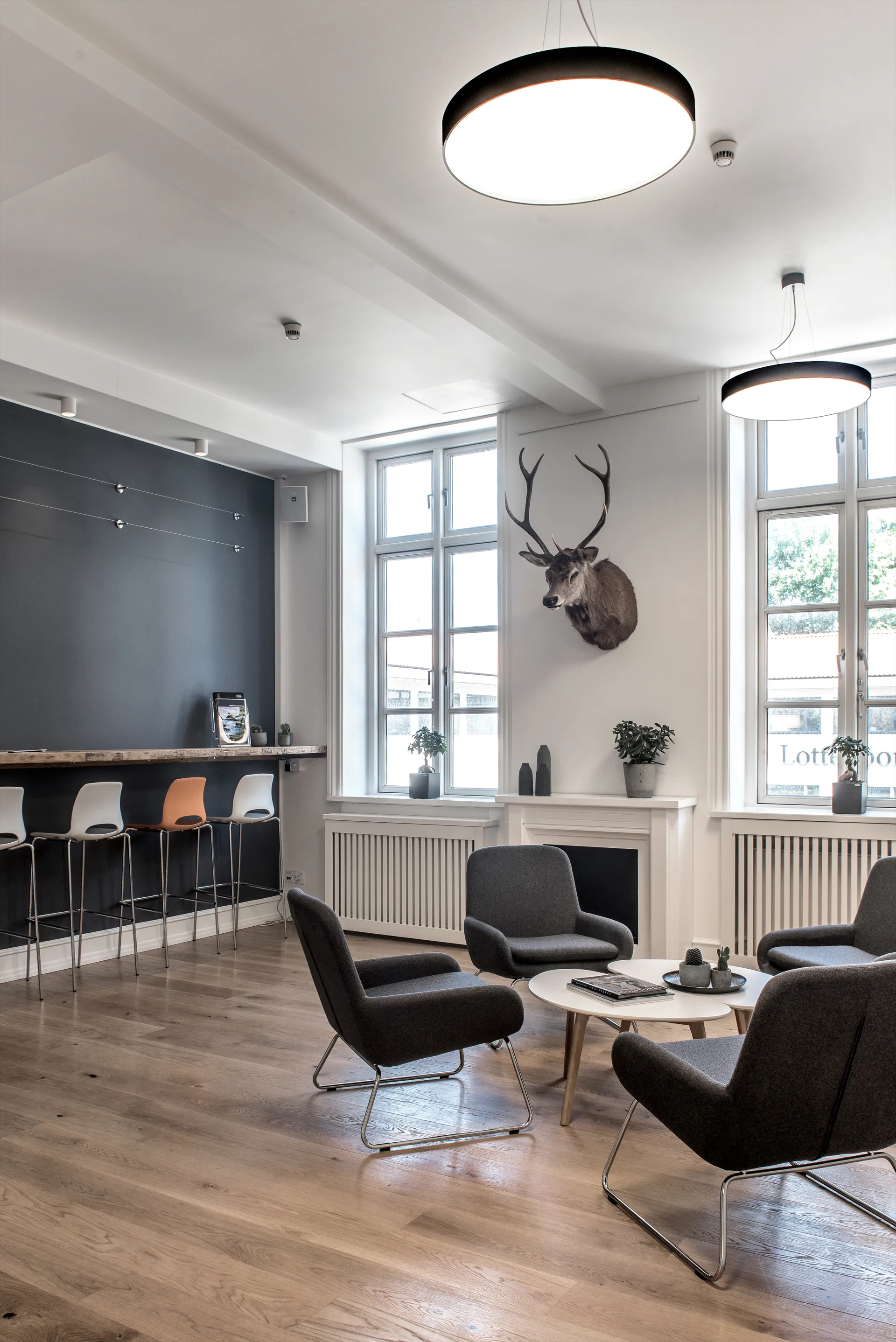 솔로 라운드 2 스포트라이트, White, 3000K Light-Point | 라이트-포인트