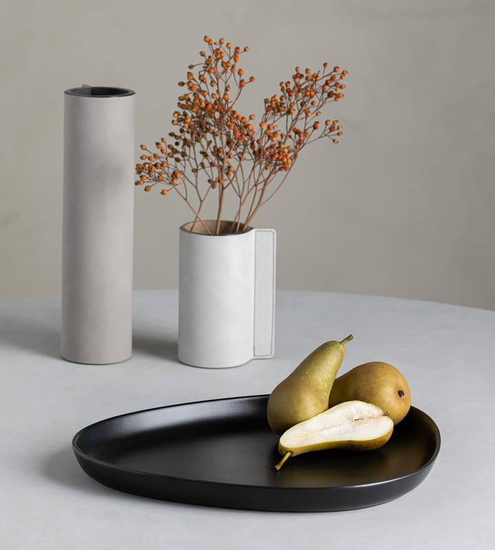 커브 스톤웨어 서빙소서 30x35 cm, black LIND DNA | 린드 DNA