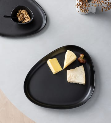 커브 스톤웨어 서빙소서 30x35 cm - black - LIND DNA | 린드 DNA