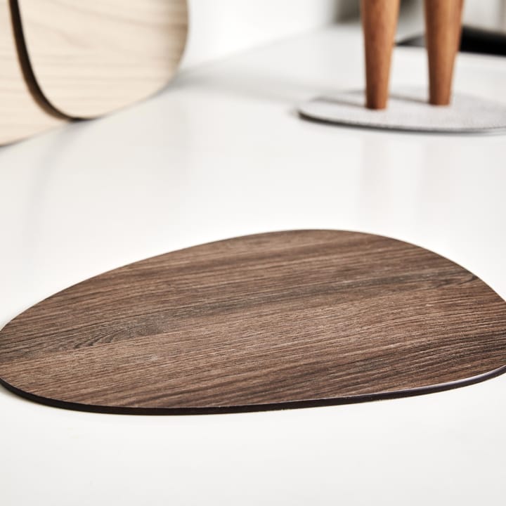 Cut & Serve 커브 도마 S, Walnut LIND DNA | 린드 DNA