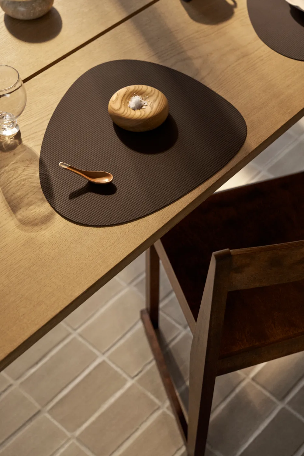 코듀로이 곡선형 테이블매트 L, Hazel LIND DNA | 린드 DNA