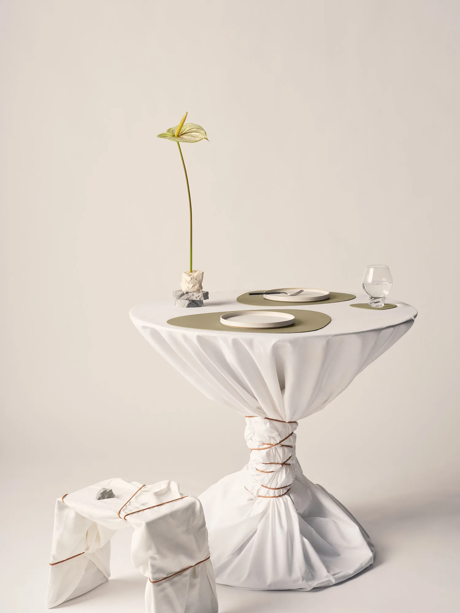 누포 곡선형 테이블매트 L, Herbal dust LIND DNA | 린드 DNA