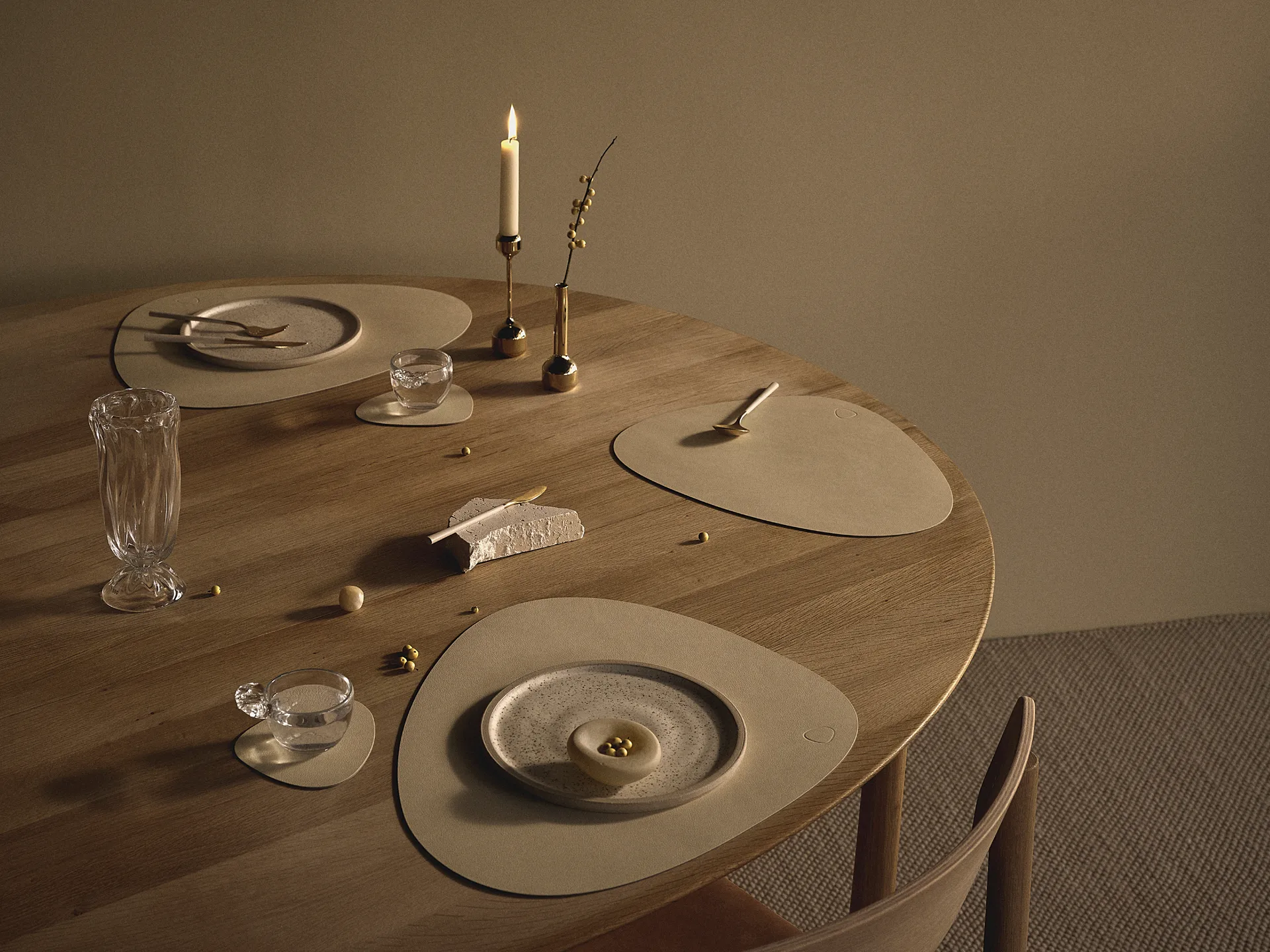 누포 곡선형 테이블매트 L, Vanilla LIND DNA | 린드 DNA