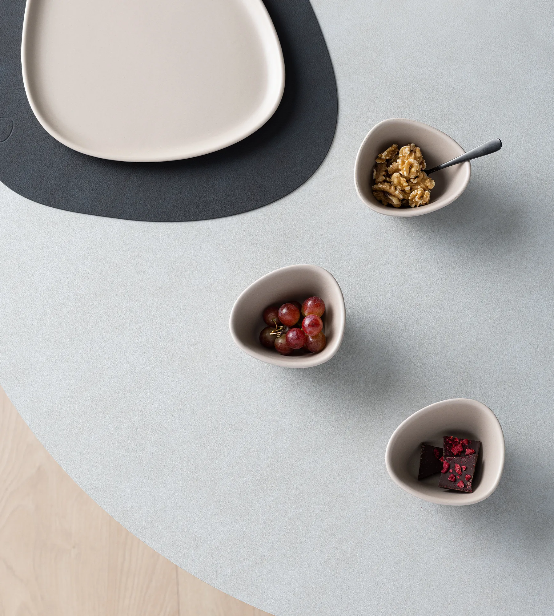 커브 스톤웨어 보울 S 10x11 cm, Sand LIND DNA | 린드 DNA