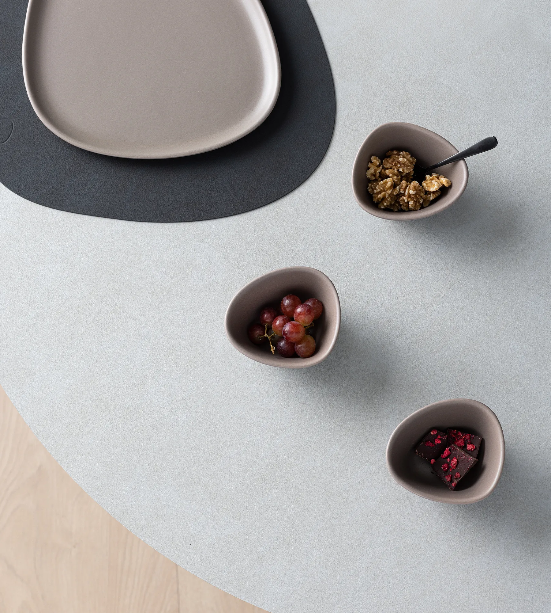 커브 스톤웨어 보울 S 10x11 cm, Warm Grey LIND DNA | 린드 DNA