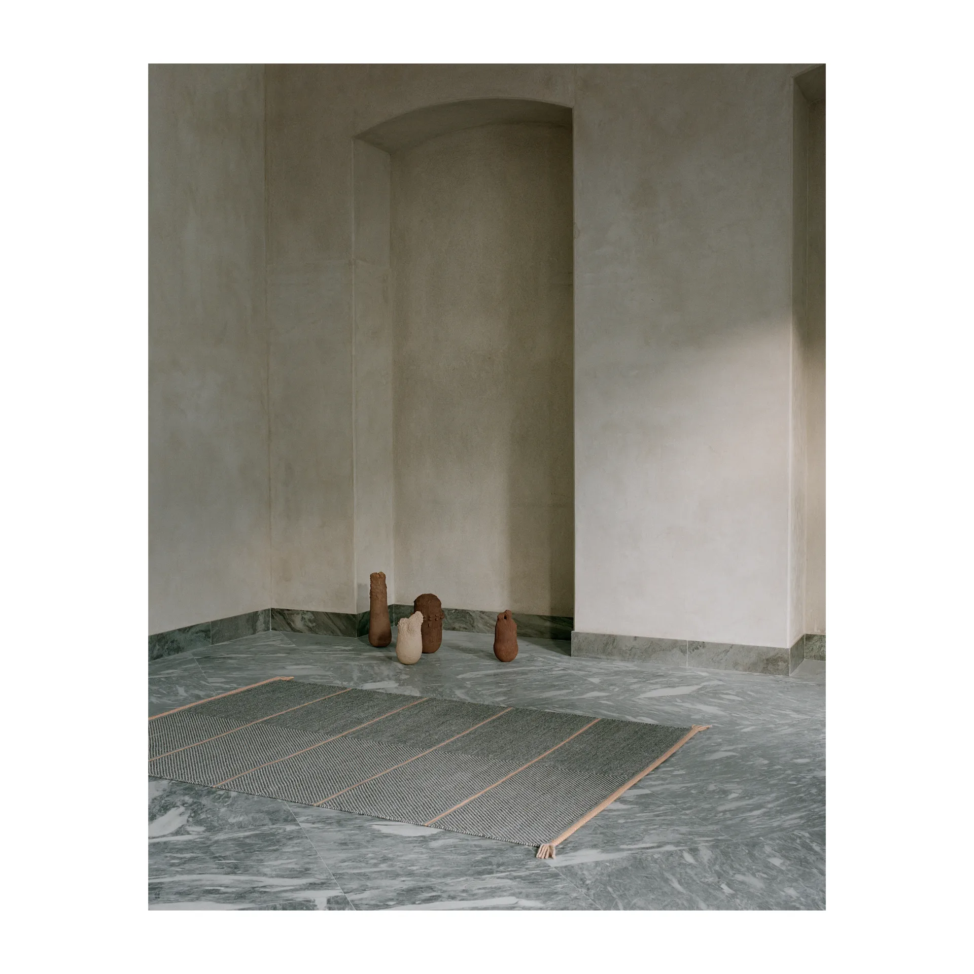 비전 워크 울 러그 140x200 cm, Grey-rose Linie Design | 리니디자인