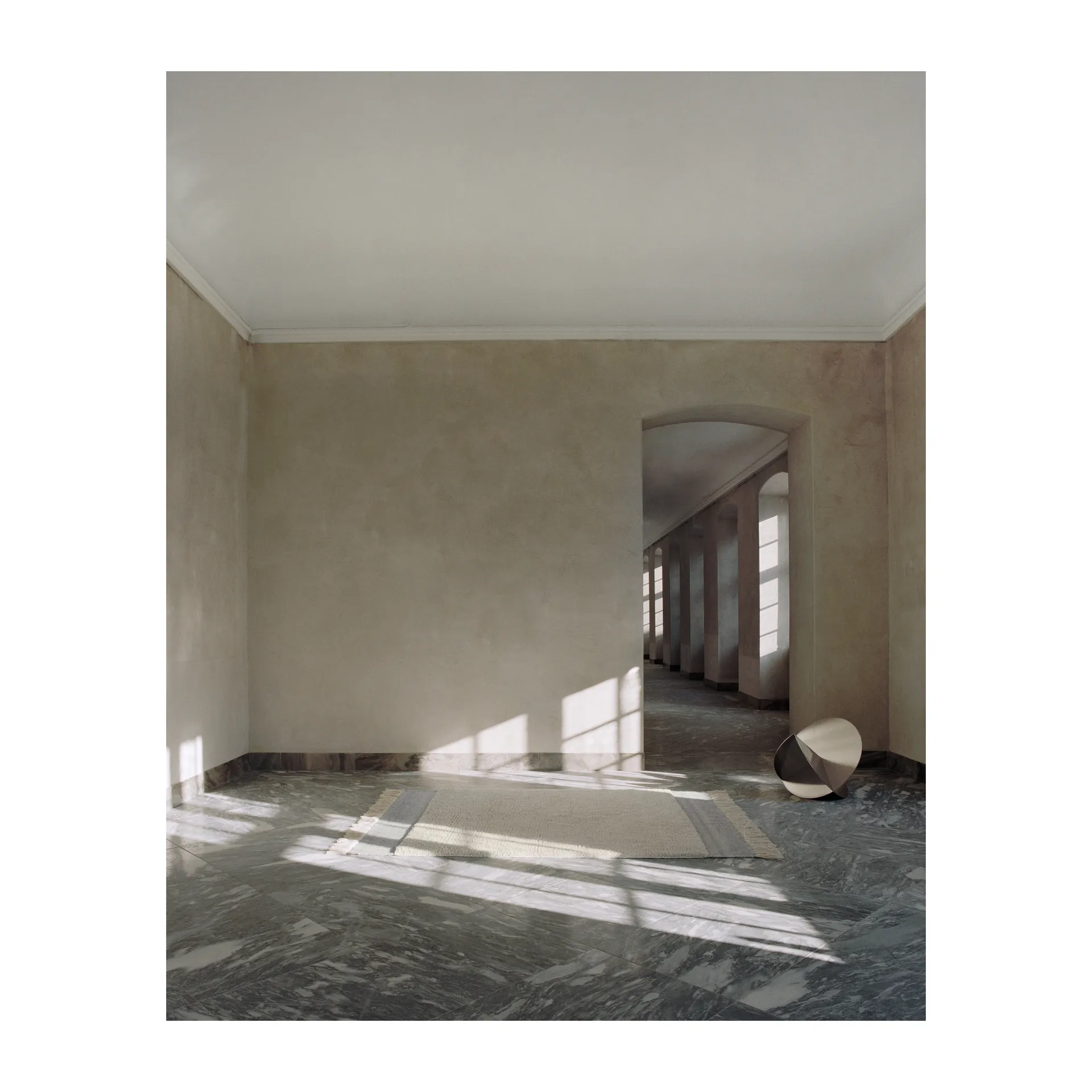 험블 액트 울 러그 140x200 cm, Ivory Linie Design | 리니디자인