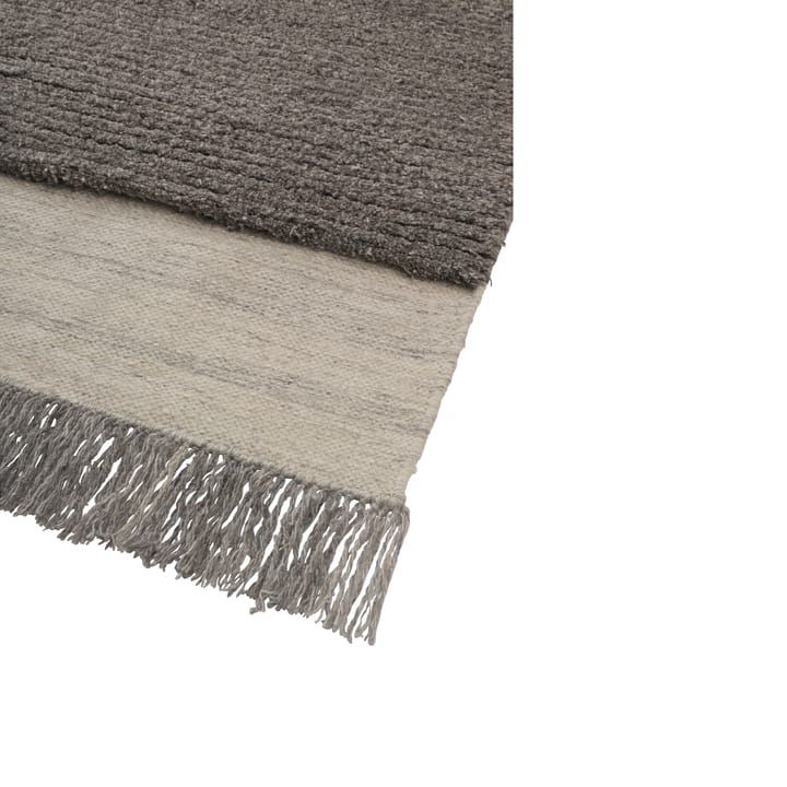 험블 액트 울 러그 170x240 cm, Stone Linie Design | 리니디�자인