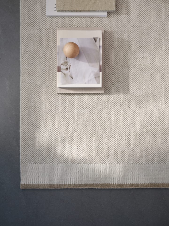 스트라텀 에코 울 러그 - White. 140x200 cm - Linie Design | 리니디자인