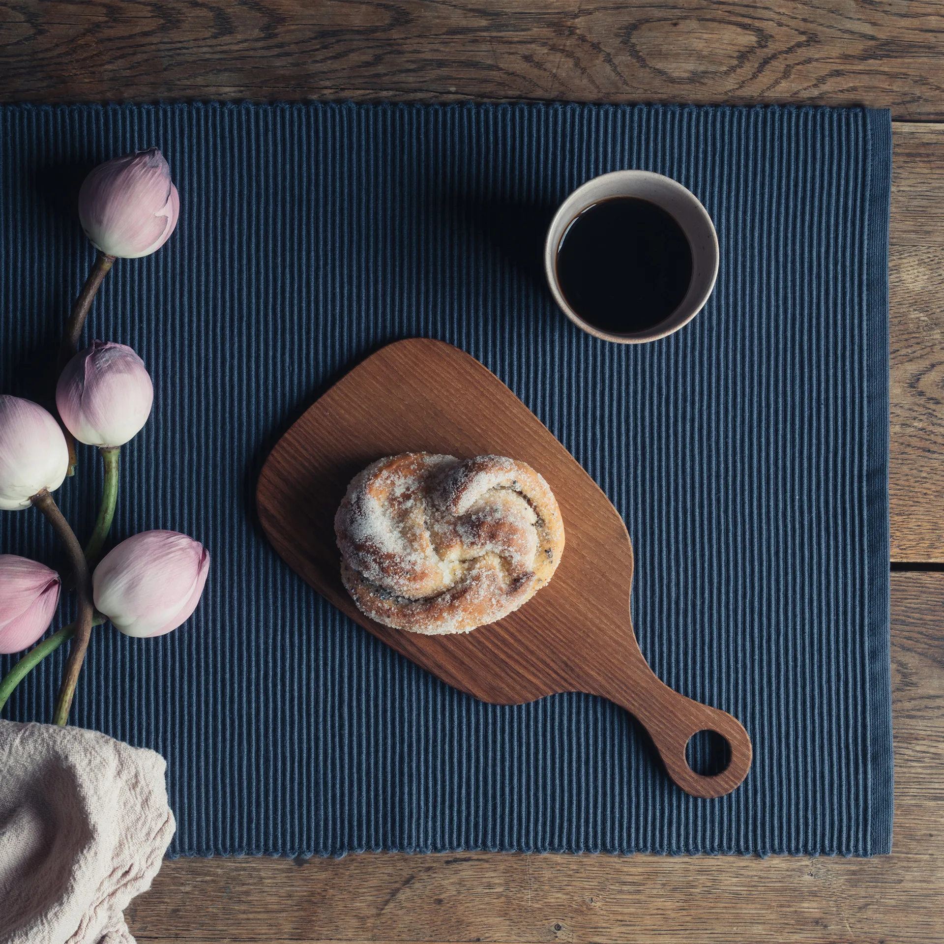 유니 테이블 러너 45x150 cm, Indigo blue Linum | 리눔