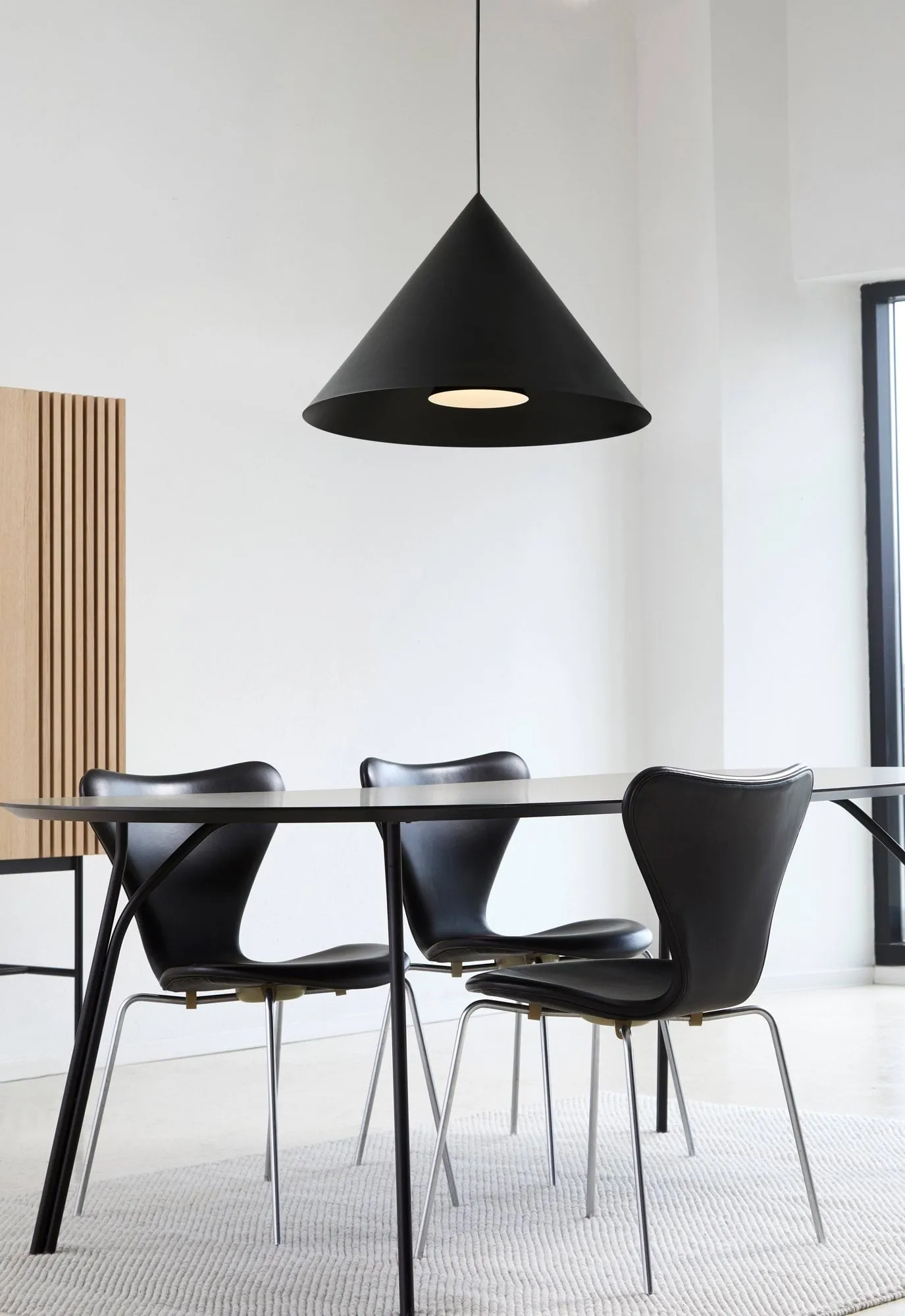한주 펜던트 조명, Black, Ø55 cm Loom Design