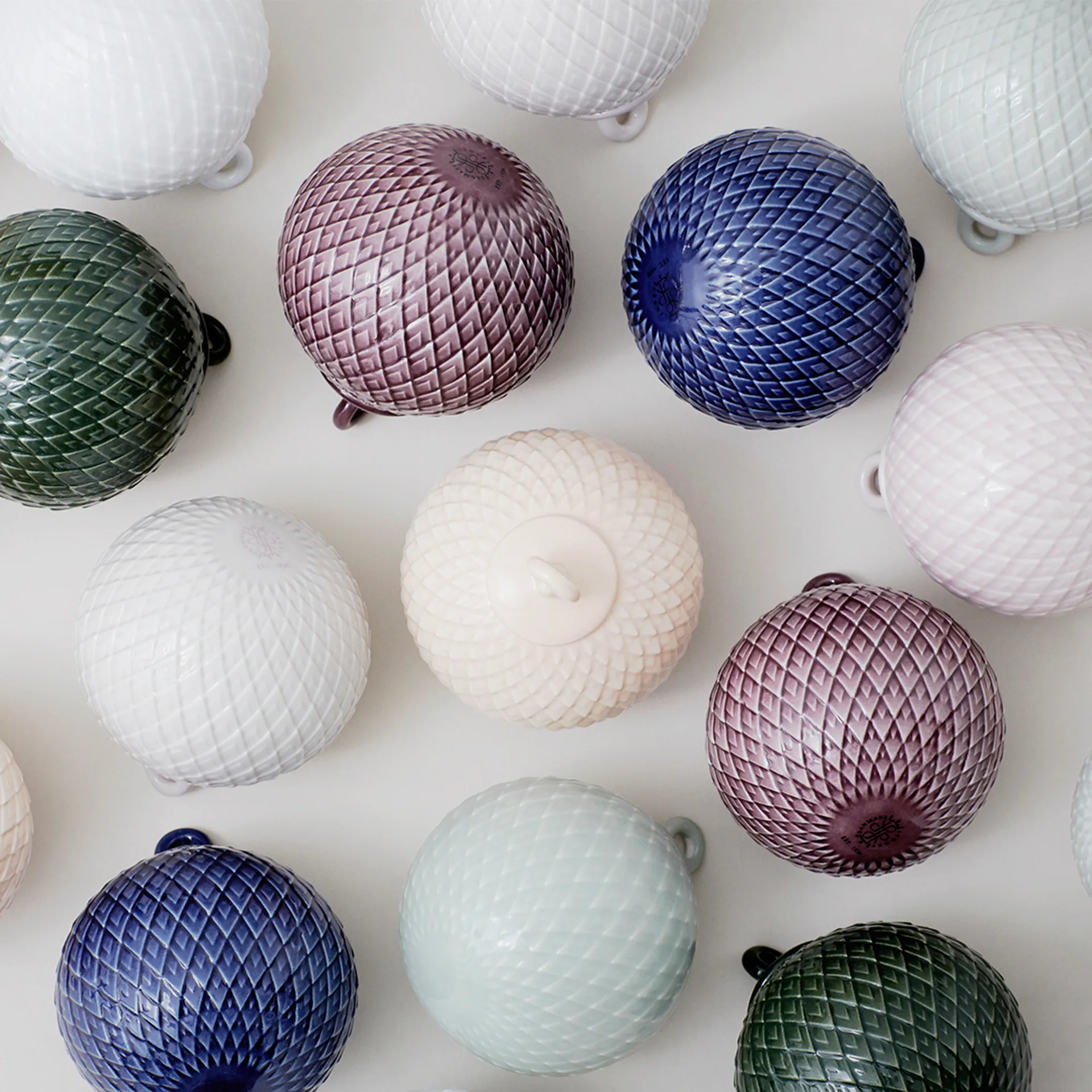 카렌 블릭센 별 장식품 Ø7 cm, Red Lyngby Porcelæn | 링비