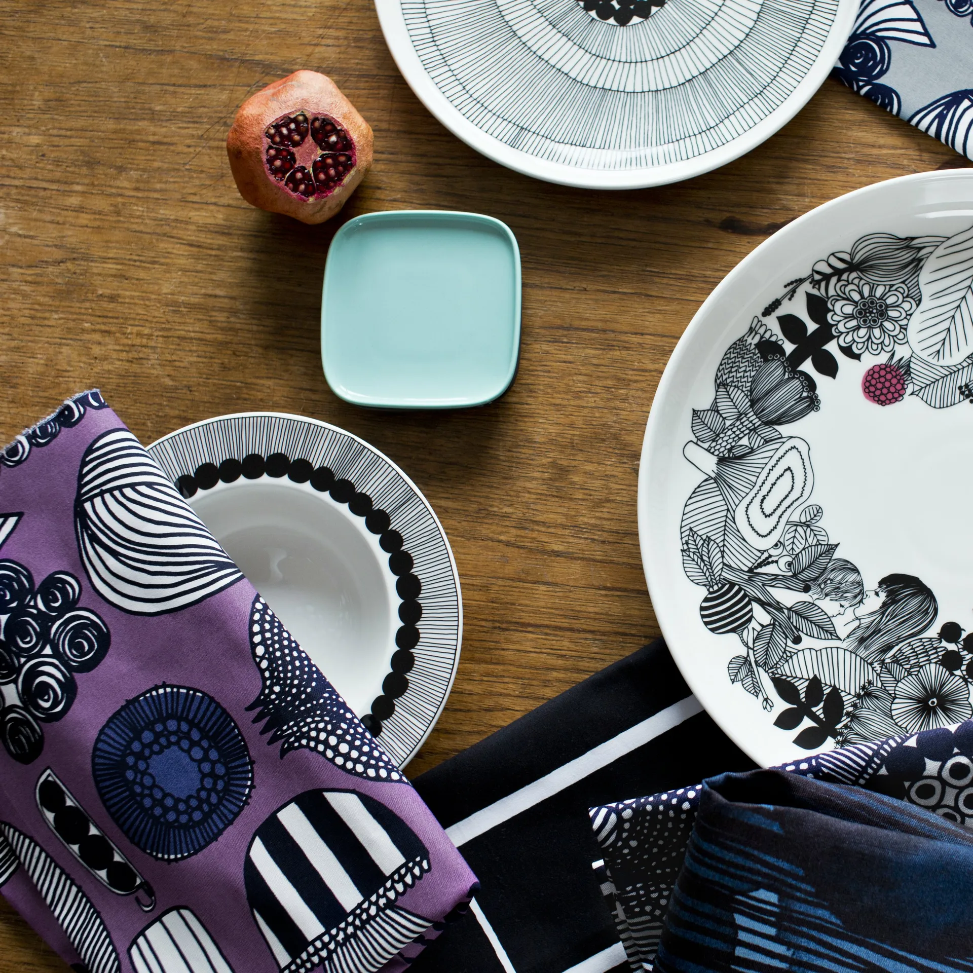 Siirtolapuutarha 딥 접시 플레이트 Ø 20 cm 4-pack black Marimekko