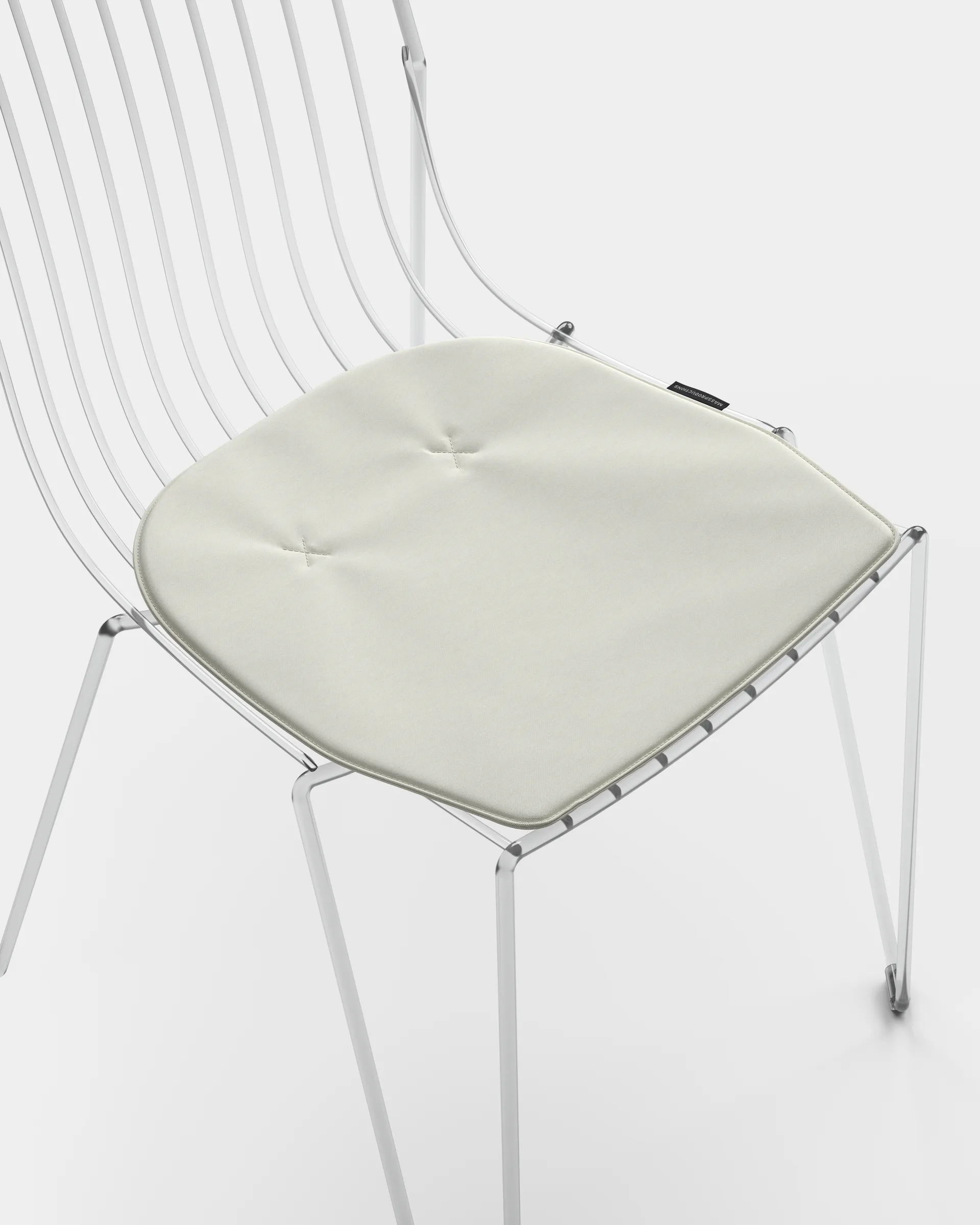 Dyna to Tio 의자, Natural Massproductions | 매스프로덕션스