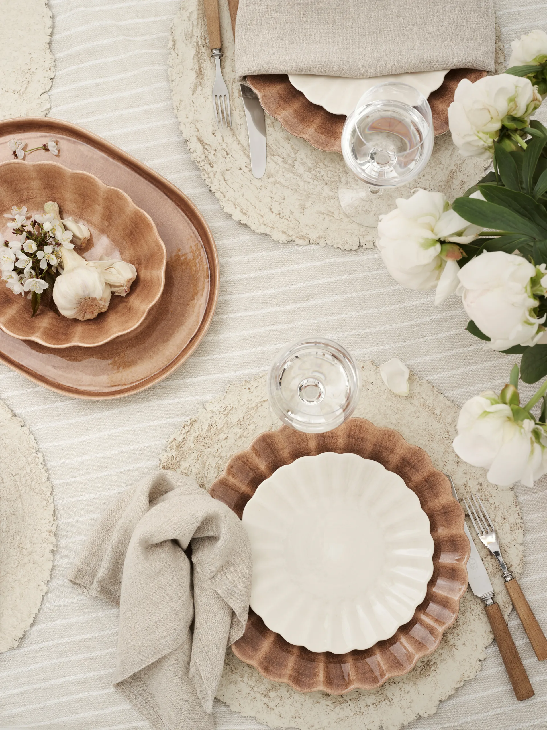 오이스터 접시 28 cm, cinnamon Mateus | 마테우스